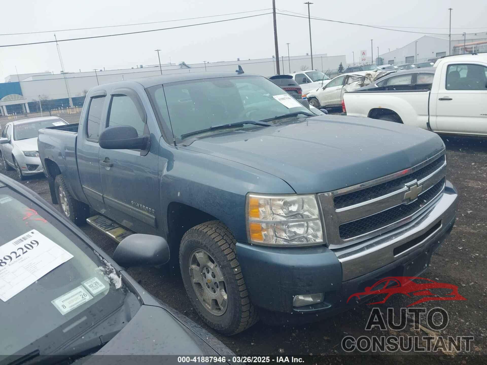 CHEVROLET SILVERADO 1500 2011 - 1GCRCSE0XBZ269267