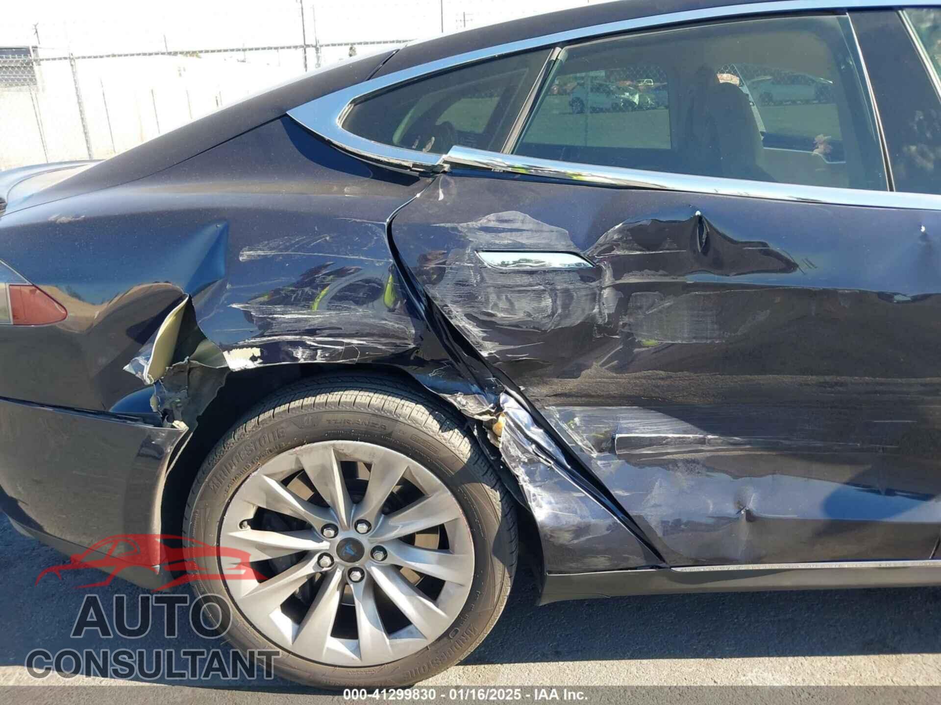 TESLA MODEL S 2013 - 5YJSA1DP9DFP04627