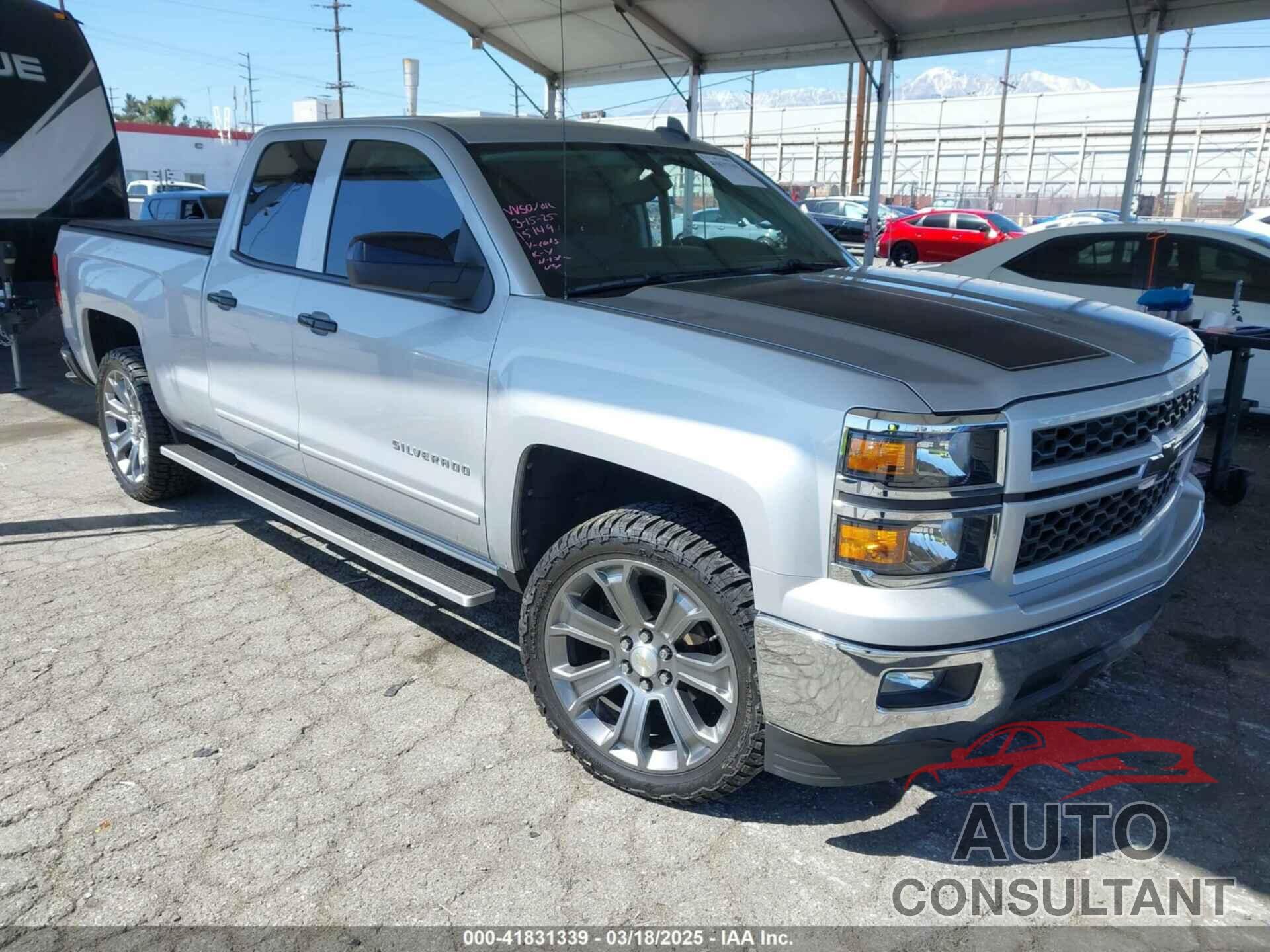 CHEVROLET SILVERADO 1500 2015 - 1GCRCREC4FZ231395
