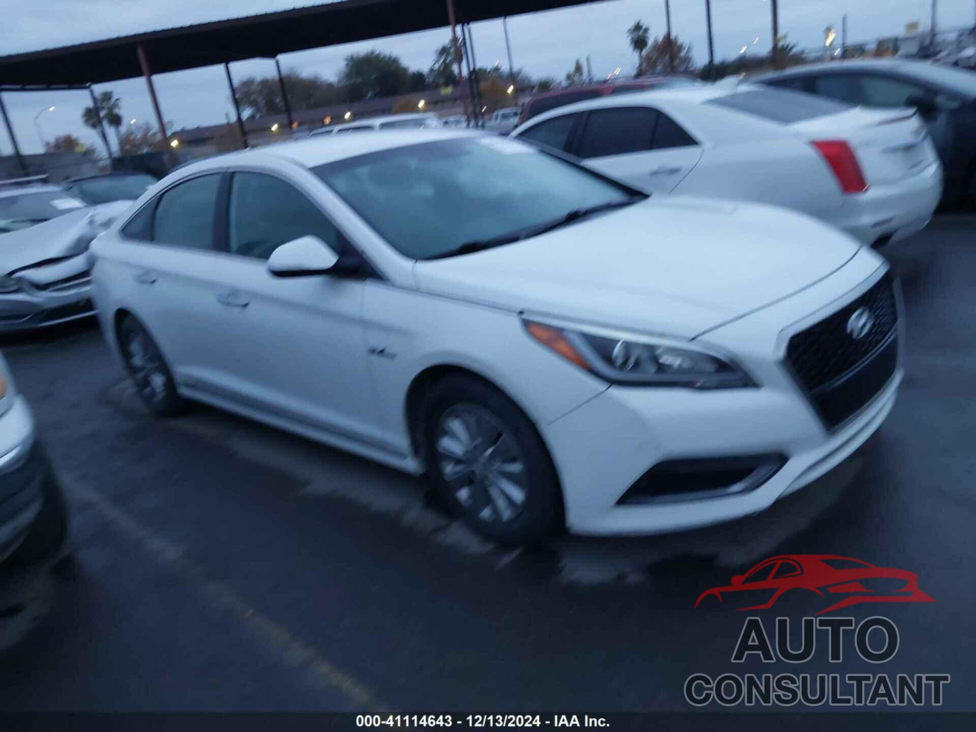 HYUNDAI SONATA HYBRID 2017 - KMHE24L10HA043511