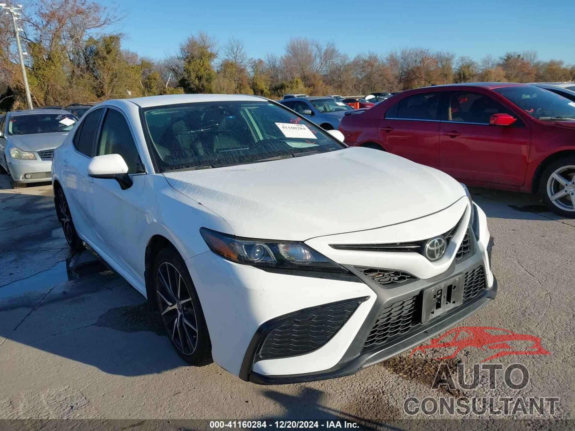 TOYOTA CAMRY 2021 - 4T1G11AK3MU493958