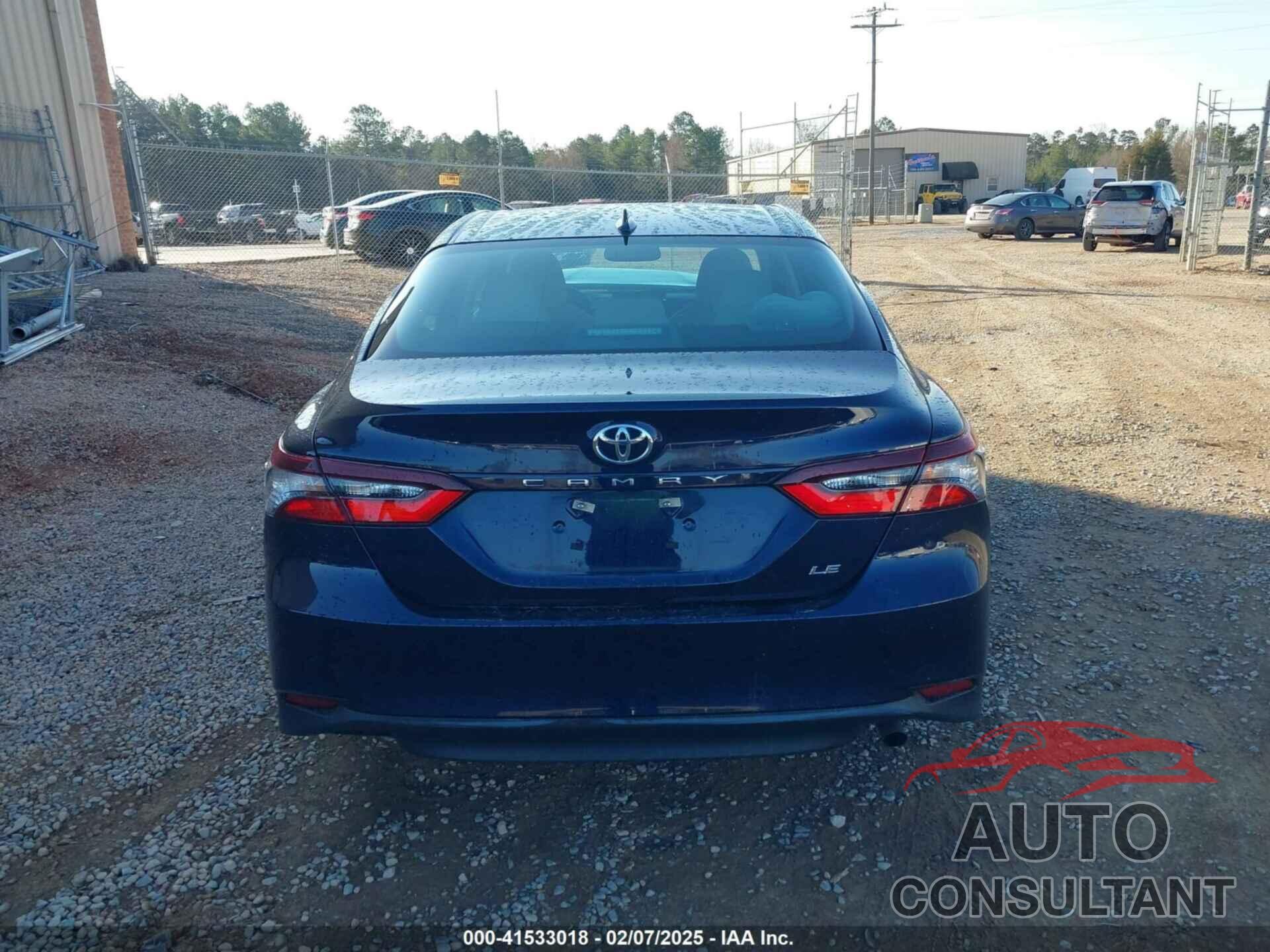 TOYOTA CAMRY 2022 - 4T1R11AK4NU058926