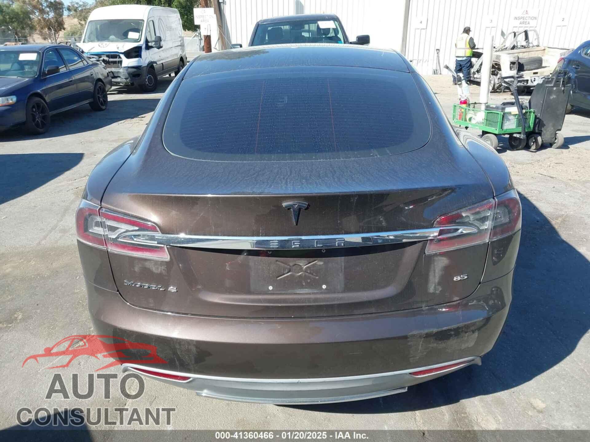 TESLA MODEL S 2013 - 5YJSA1DN4DFP19552