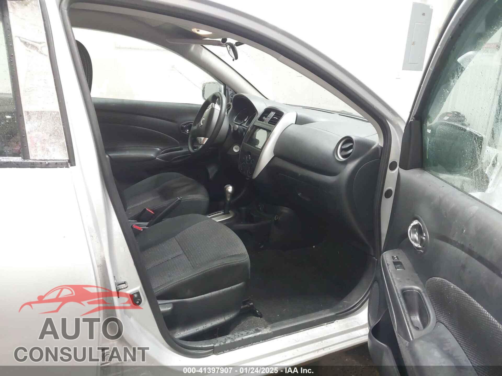 NISSAN VERSA 2019 - 3N1CN7AP3KL856498