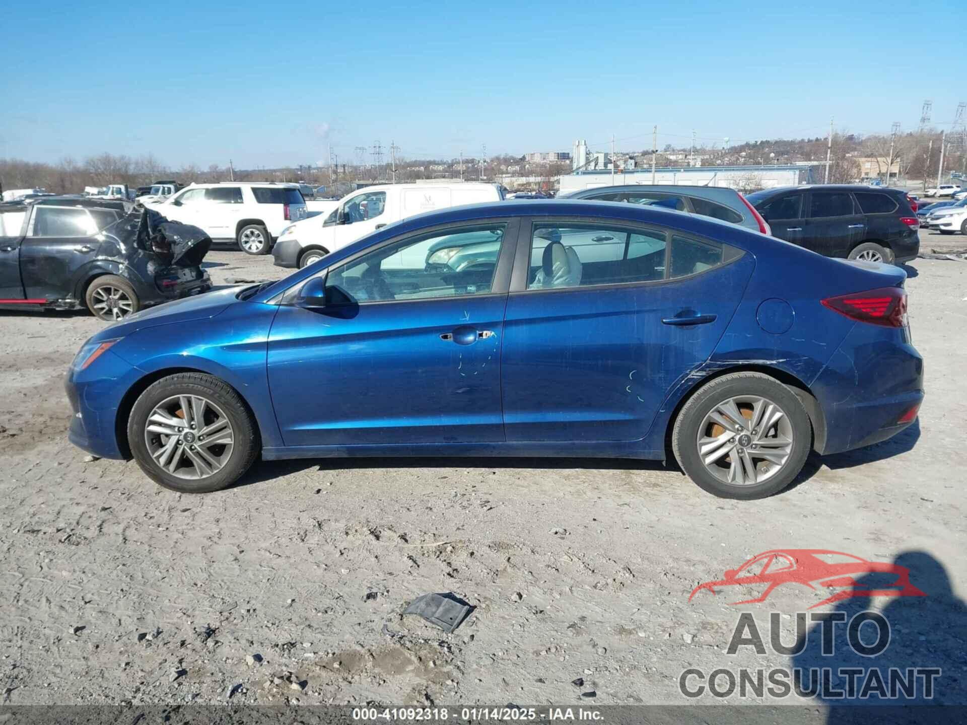 HYUNDAI ELANTRA 2020 - 5NPD84LF3LH631687
