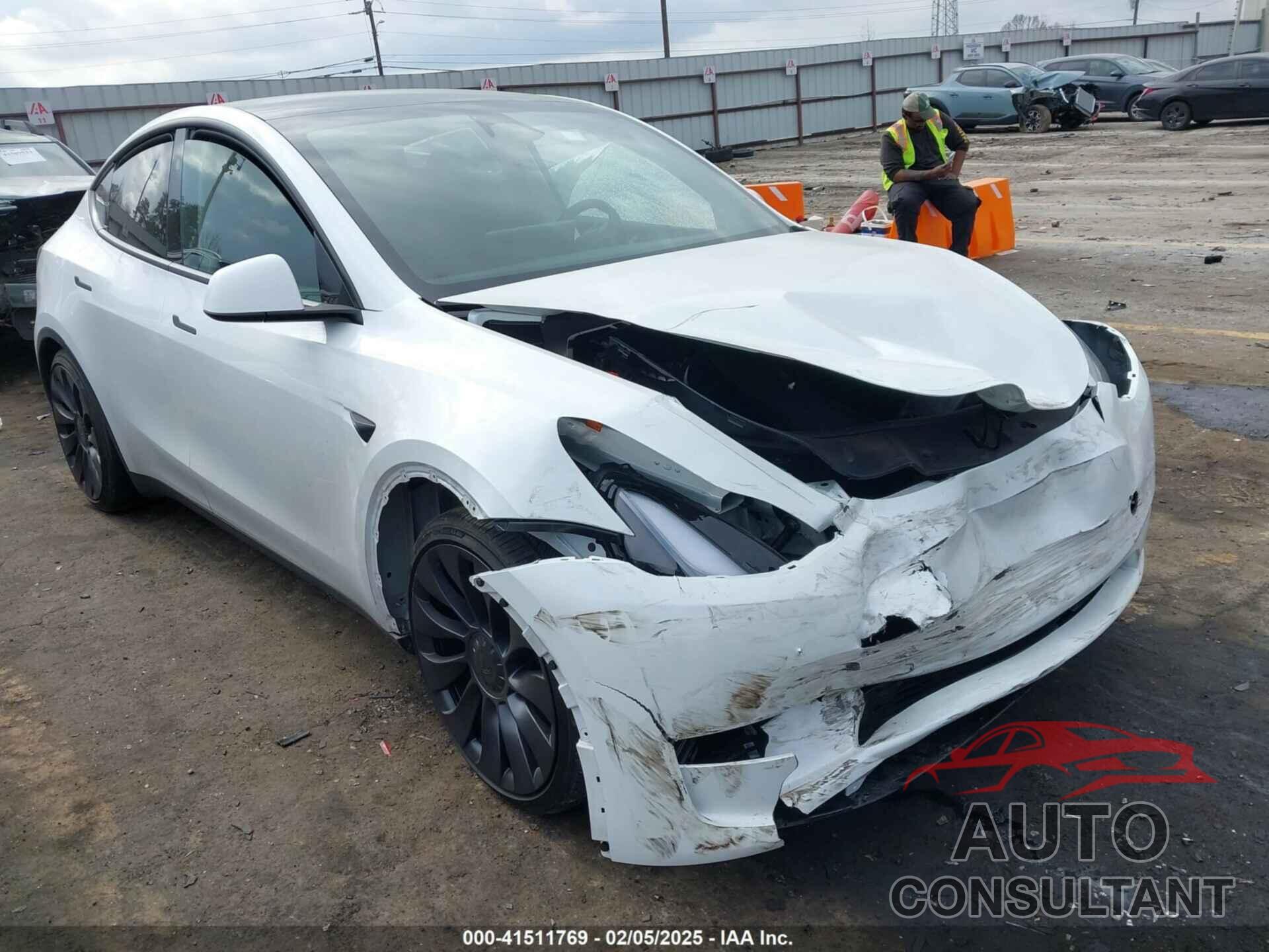 TESLA MODEL Y 2024 - 7SAYGDEF4RA278532
