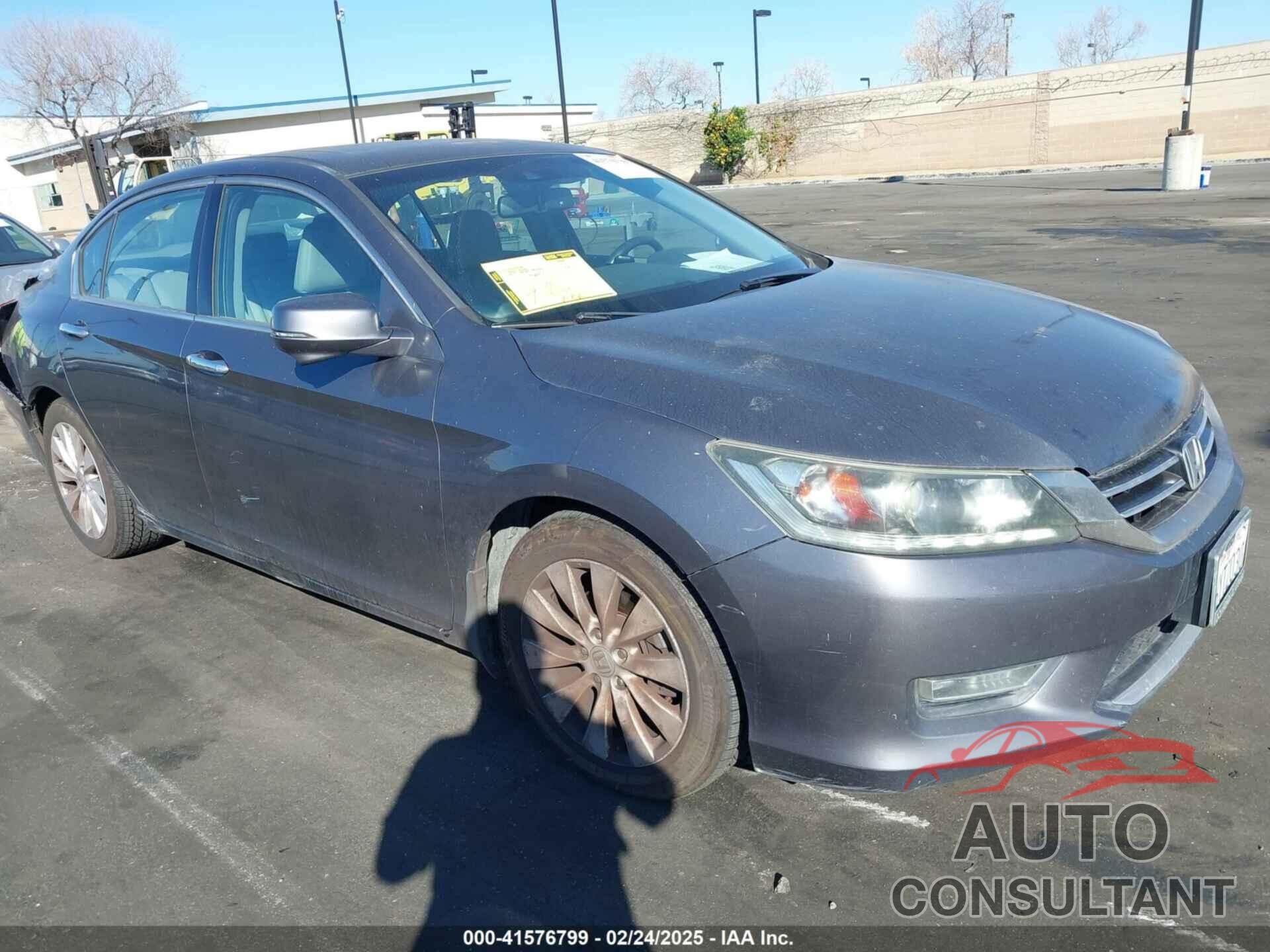 HONDA ACCORD 2013 - 1HGCR3F88DA014795