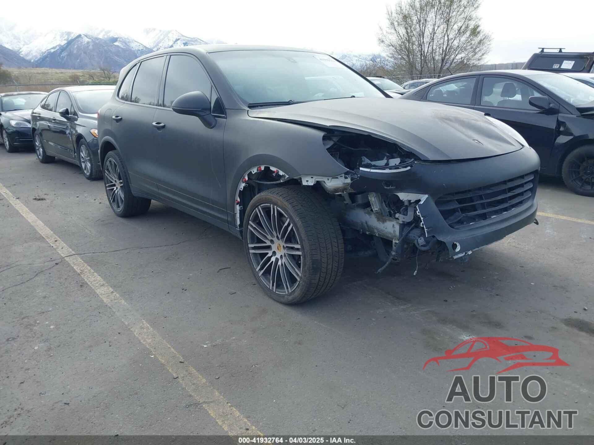 PORSCHE CAYENNE 2017 - WP1AA2A25HKA87356