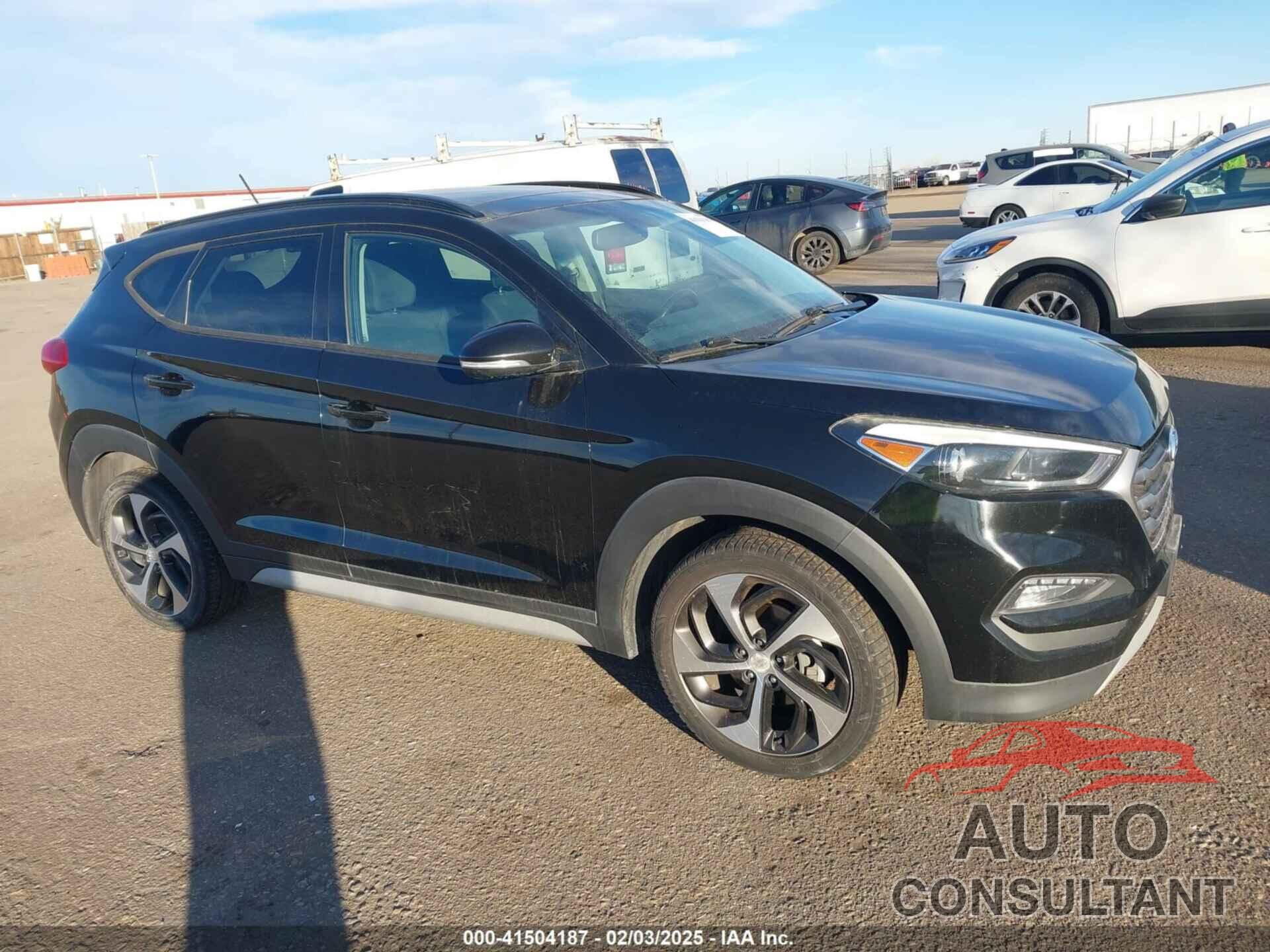 HYUNDAI TUCSON 2017 - KM8J3CA27HU571725