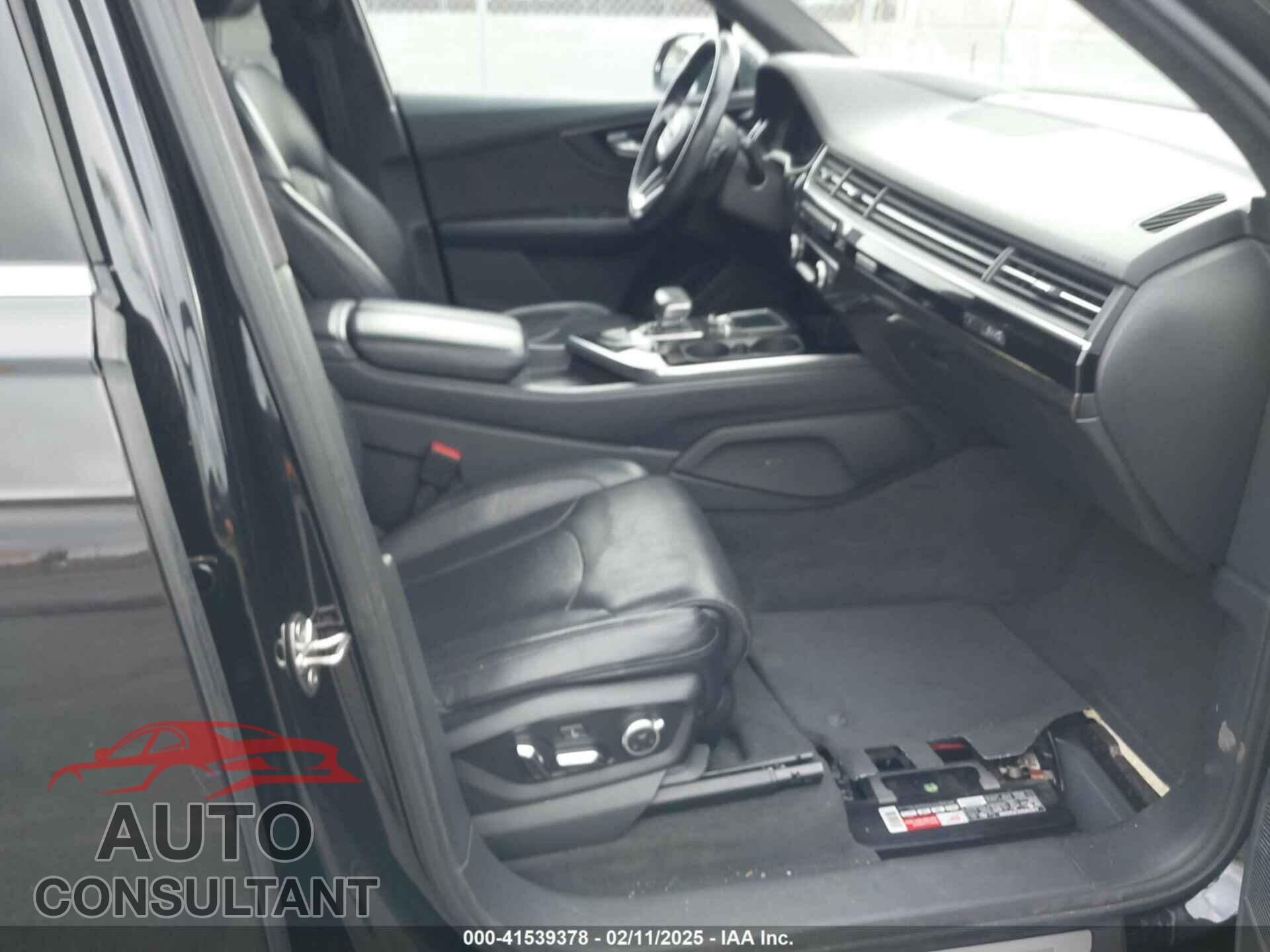 AUDI Q7 2019 - WA1VAAF75KD019727