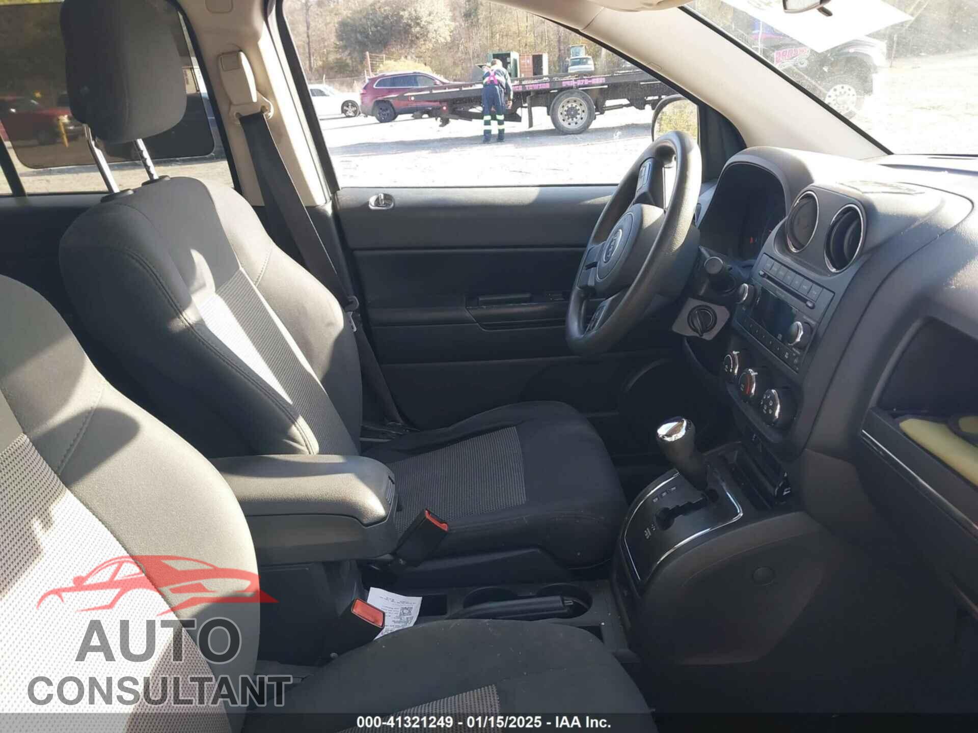 JEEP COMPASS 2011 - 1J4NT1FB7BD172639