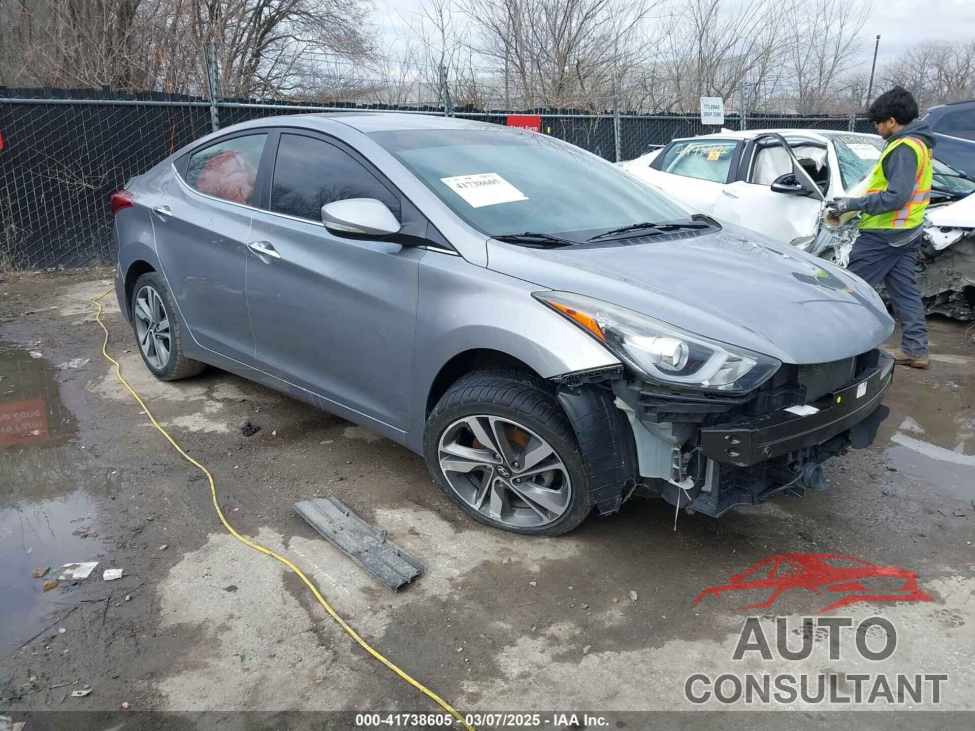 HYUNDAI ELANTRA 2015 - KMHDH4AE5FU358638
