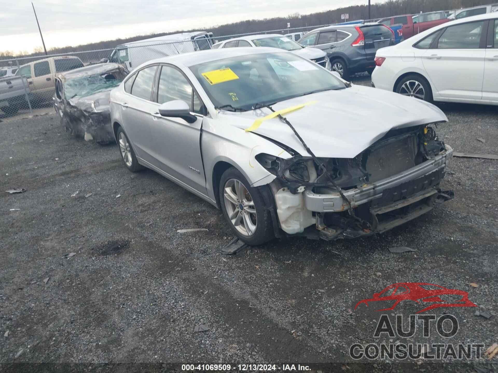 FORD FUSION HYBRID 2018 - 3FA6P0LU7JR153843