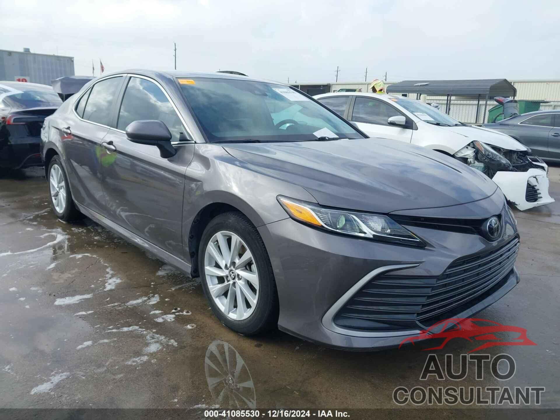 TOYOTA CAMRY 2023 - 4T1C11AK7PU750378