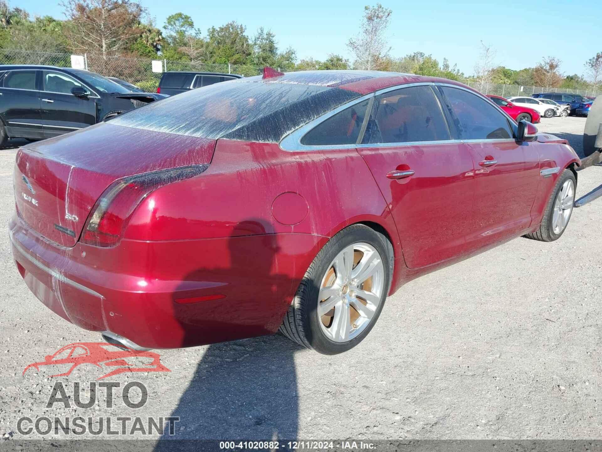 JAGUAR XJ 2013 - SAJWA1C70D8V40642