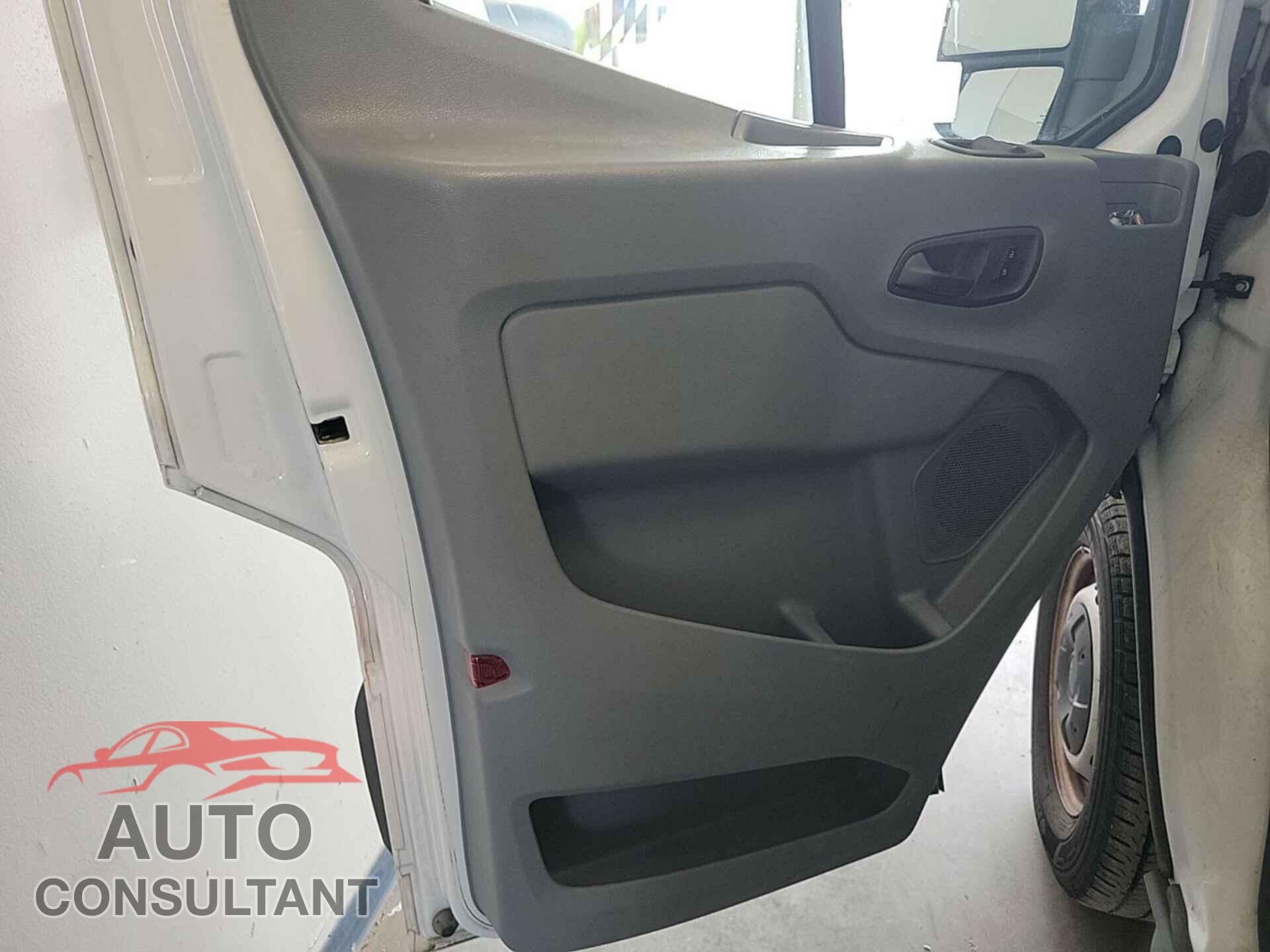 FORD TRANSIT 2017 - 1FTBW2CM5HKA35277