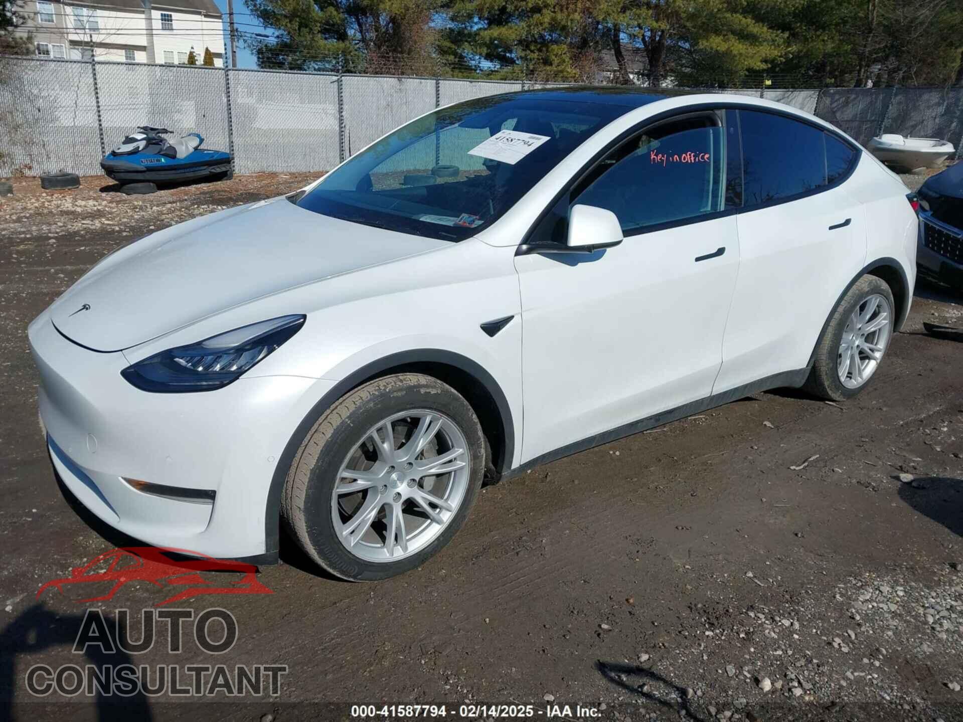 TESLA MODEL Y 2020 - 5YJYGDEEXLF032017