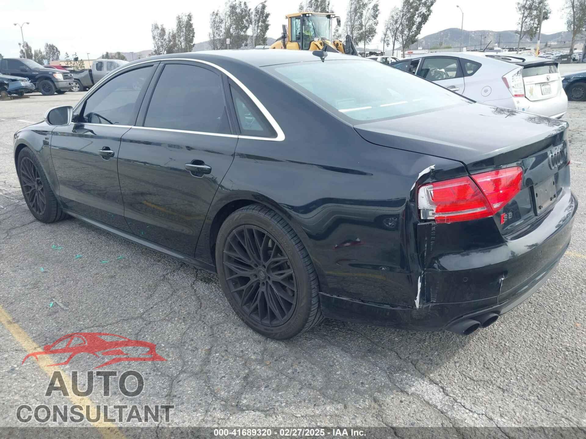 AUDI S8 2013 - WAUD2AFD0DN028673