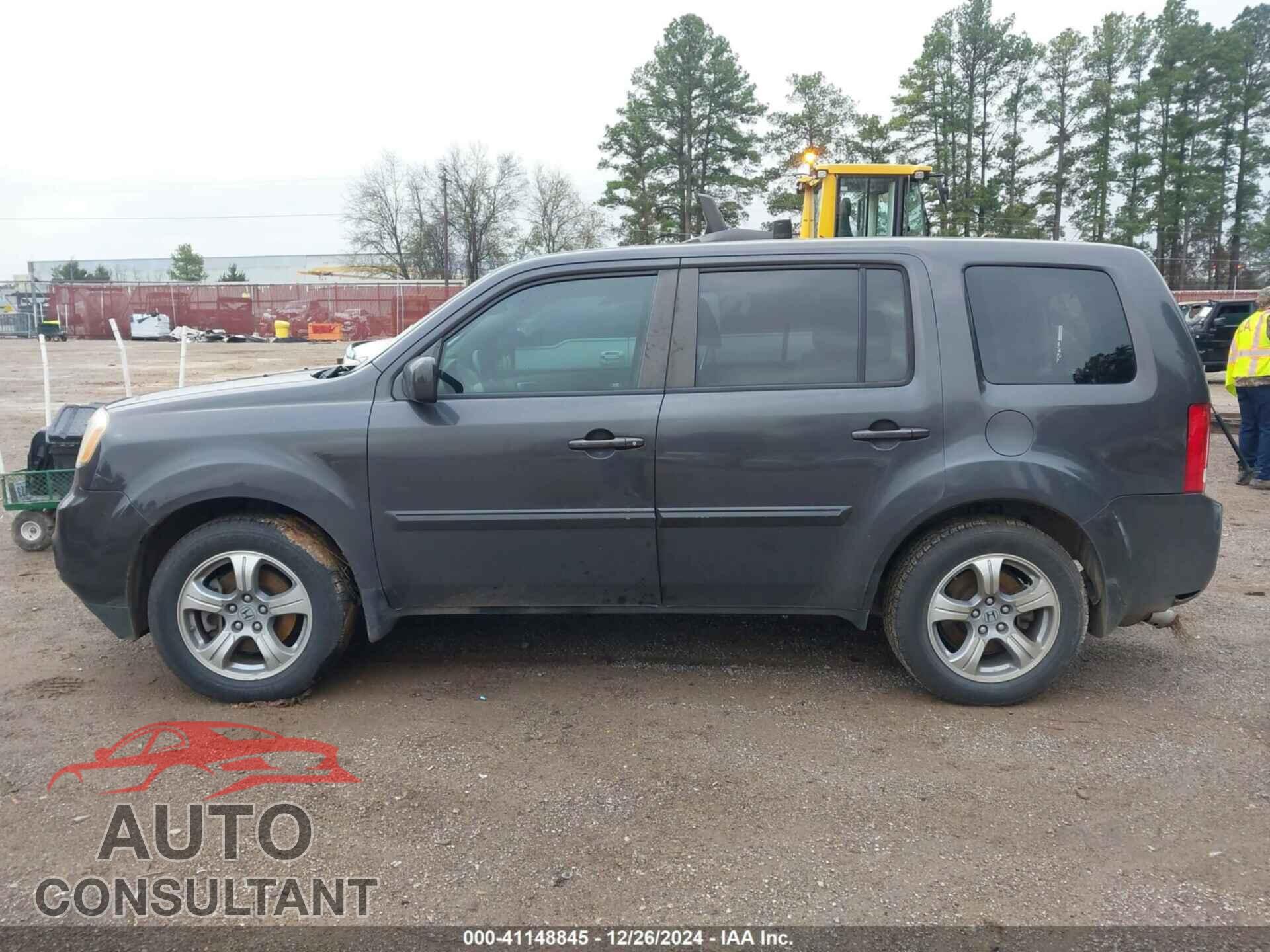 HONDA PILOT 2012 - 5FNYF3H50CB016319