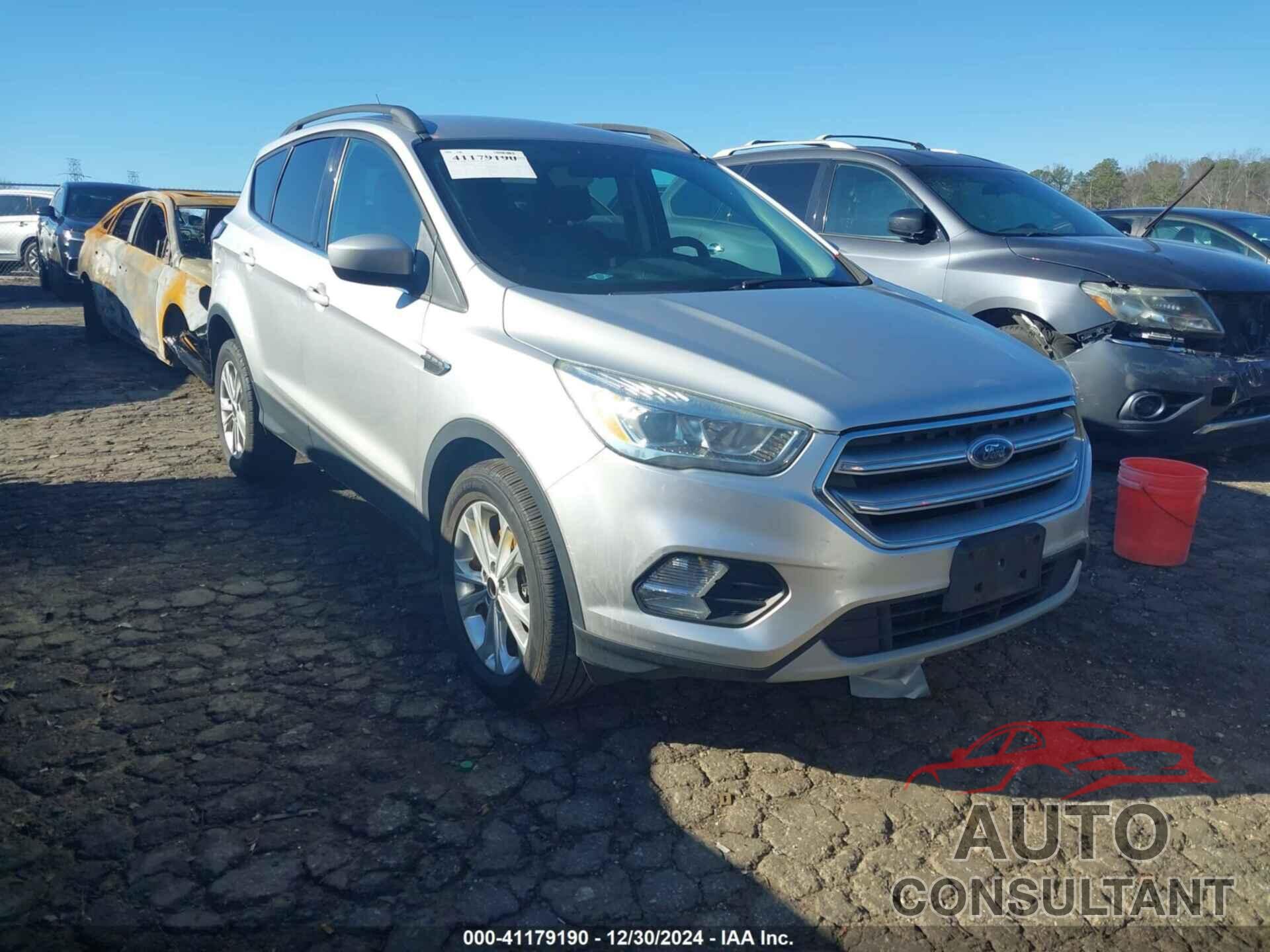 FORD ESCAPE 2017 - 1FMCU9G96HUD36522