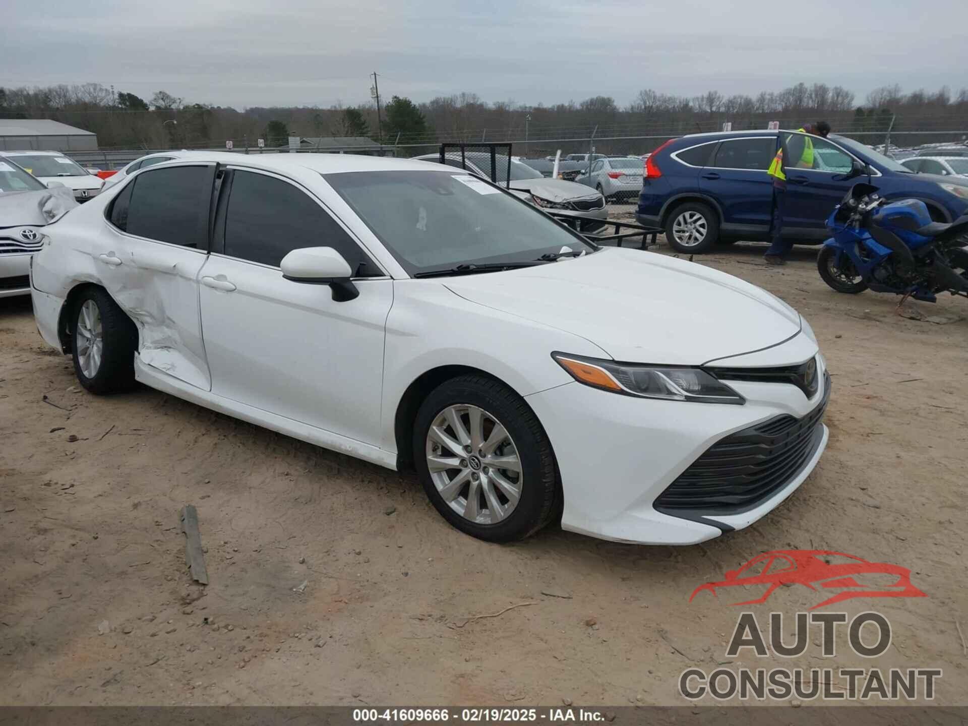 TOYOTA CAMRY 2019 - 4T1B11HK1KU807183