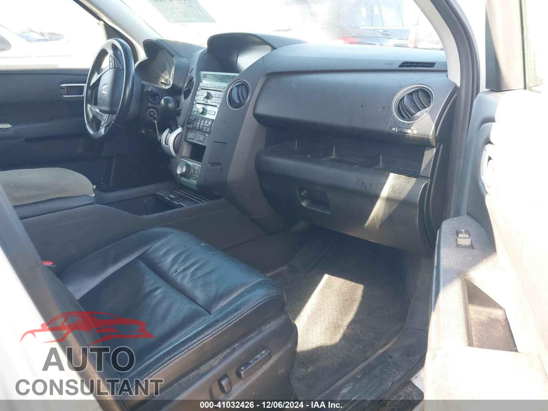 HONDA PILOT 2011 - 5FNYF3H99BB045951