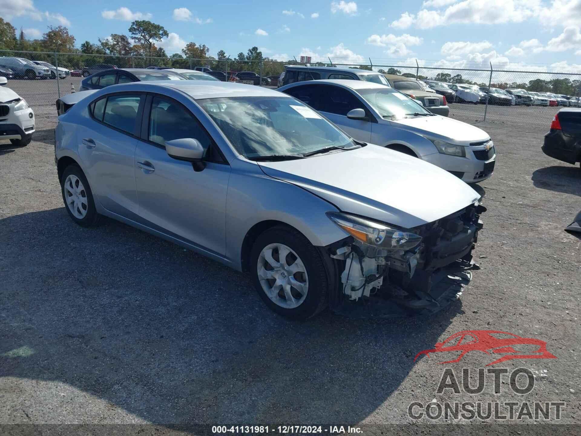 MAZDA MAZDA3 2018 - 3MZBN1U75JM214582