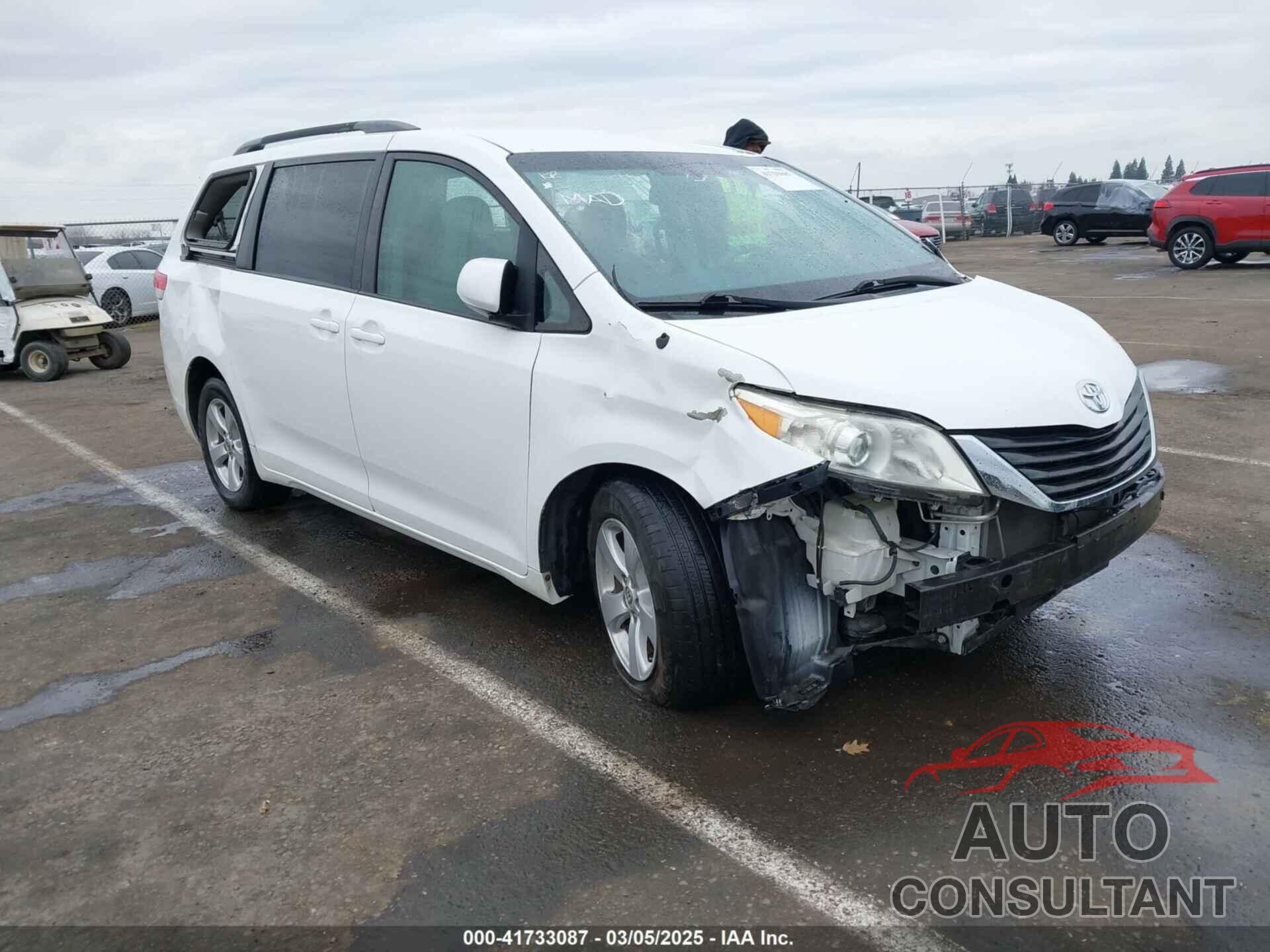 TOYOTA SIENNA 2013 - 5TDKK3DC7DS300128