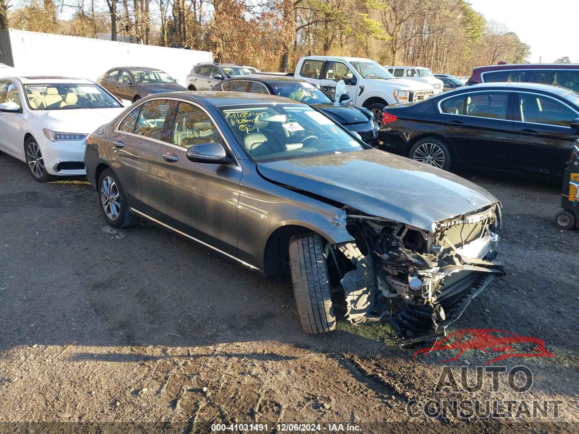 MERCEDES-BENZ C 300 2018 - 55SWF4KB5JU256649