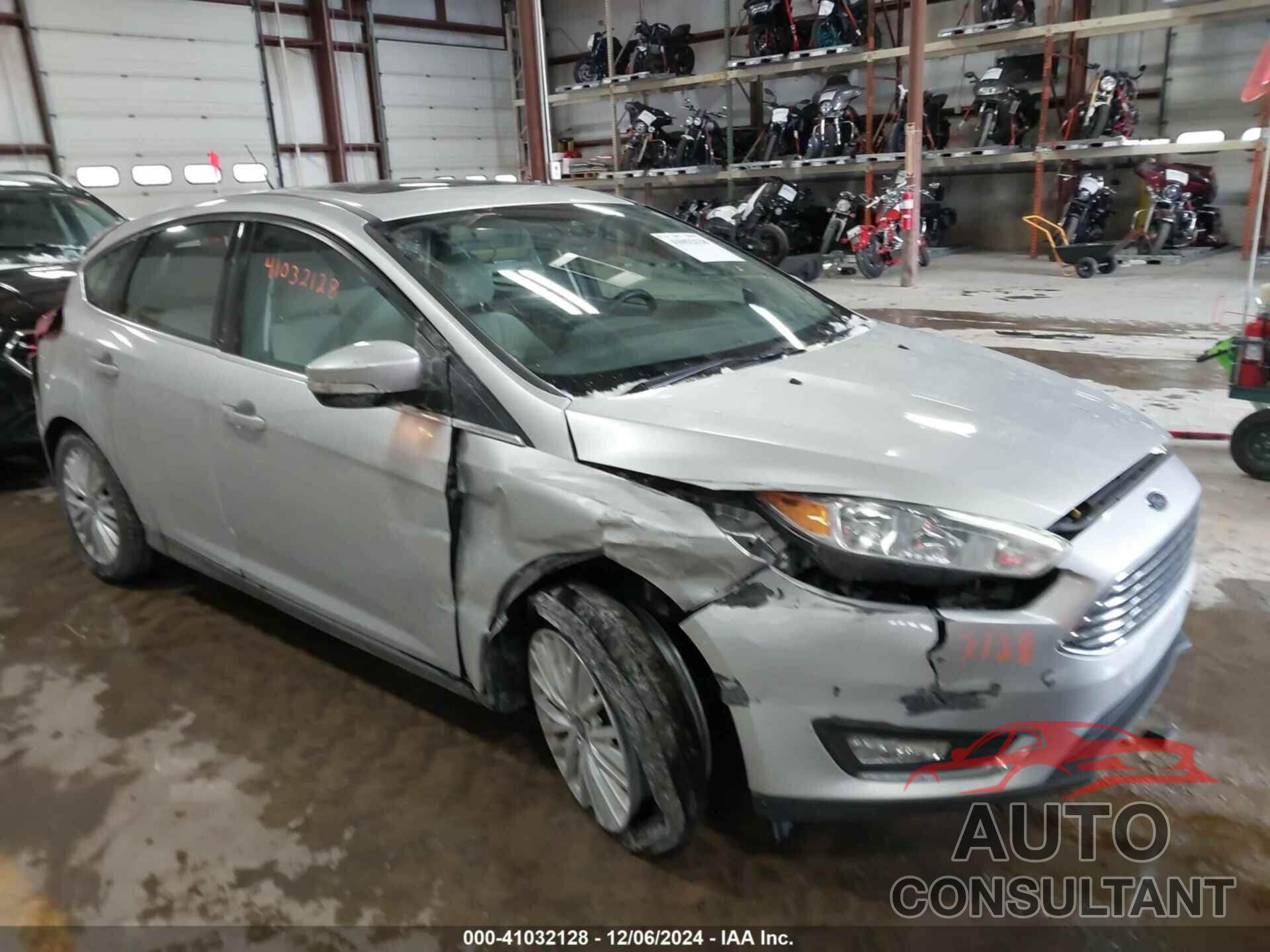 FORD FOCUS 2018 - 1FADP3N25JL261736