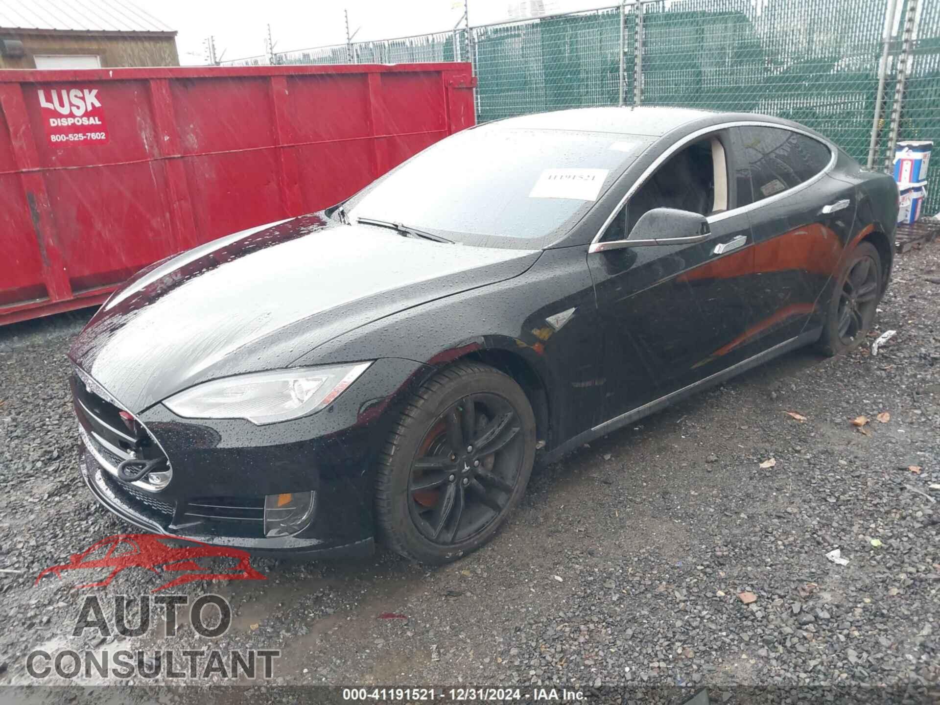 TESLA MODEL S 2014 - 5YJSA1H18EFP28053