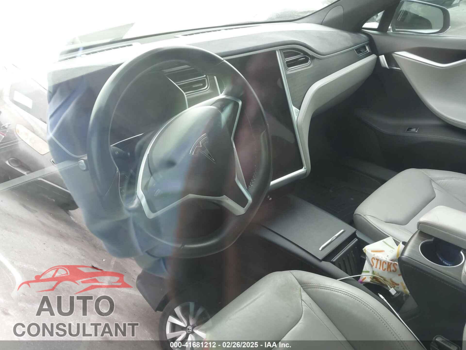 TESLA MODEL S 2015 - 5YJSA1E17FF120479