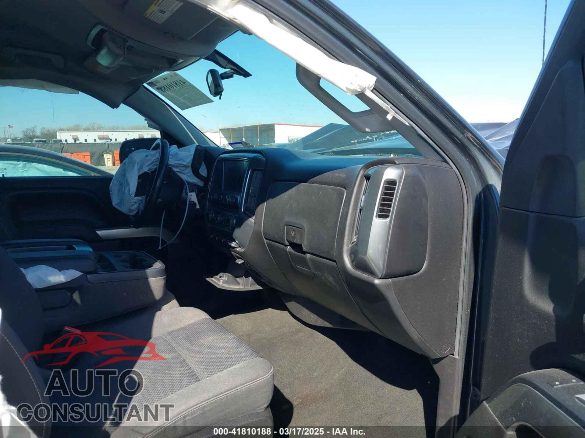 CHEVROLET SILVERADO 1500 2017 - 3GCPCREC6HG230856