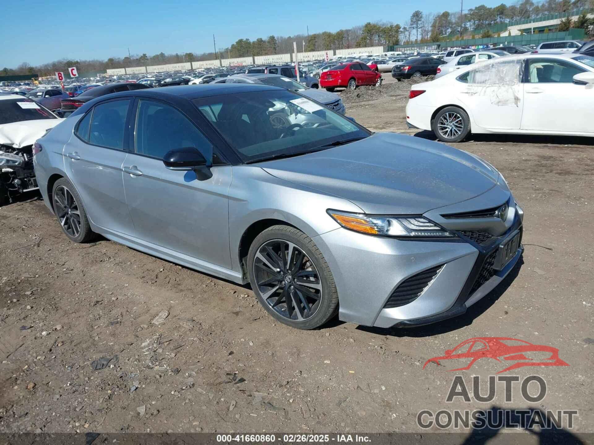 TOYOTA CAMRY 2018 - 4T1B61HK1JU123864