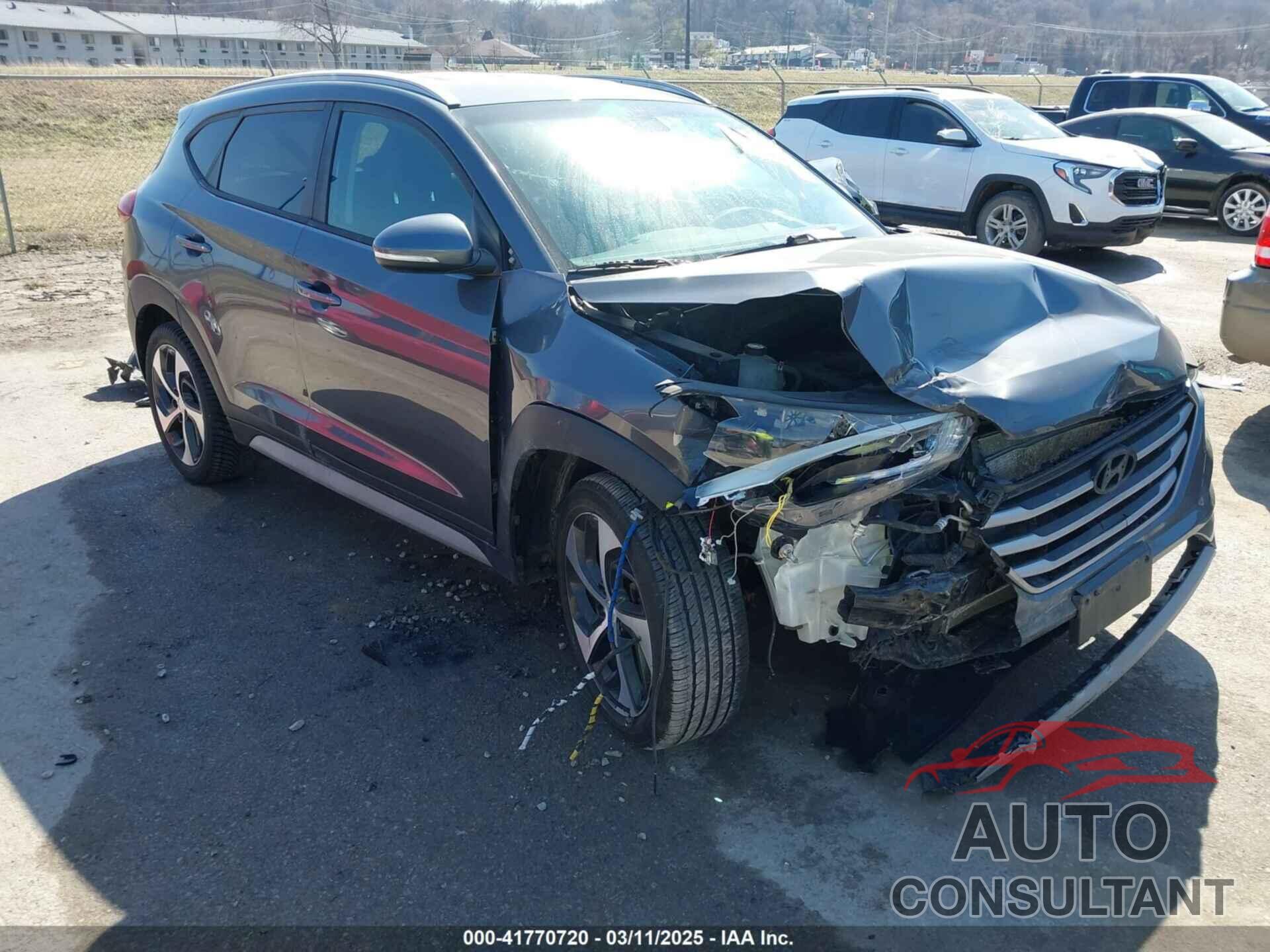 HYUNDAI TUCSON 2018 - KM8J3CAL0JU782831