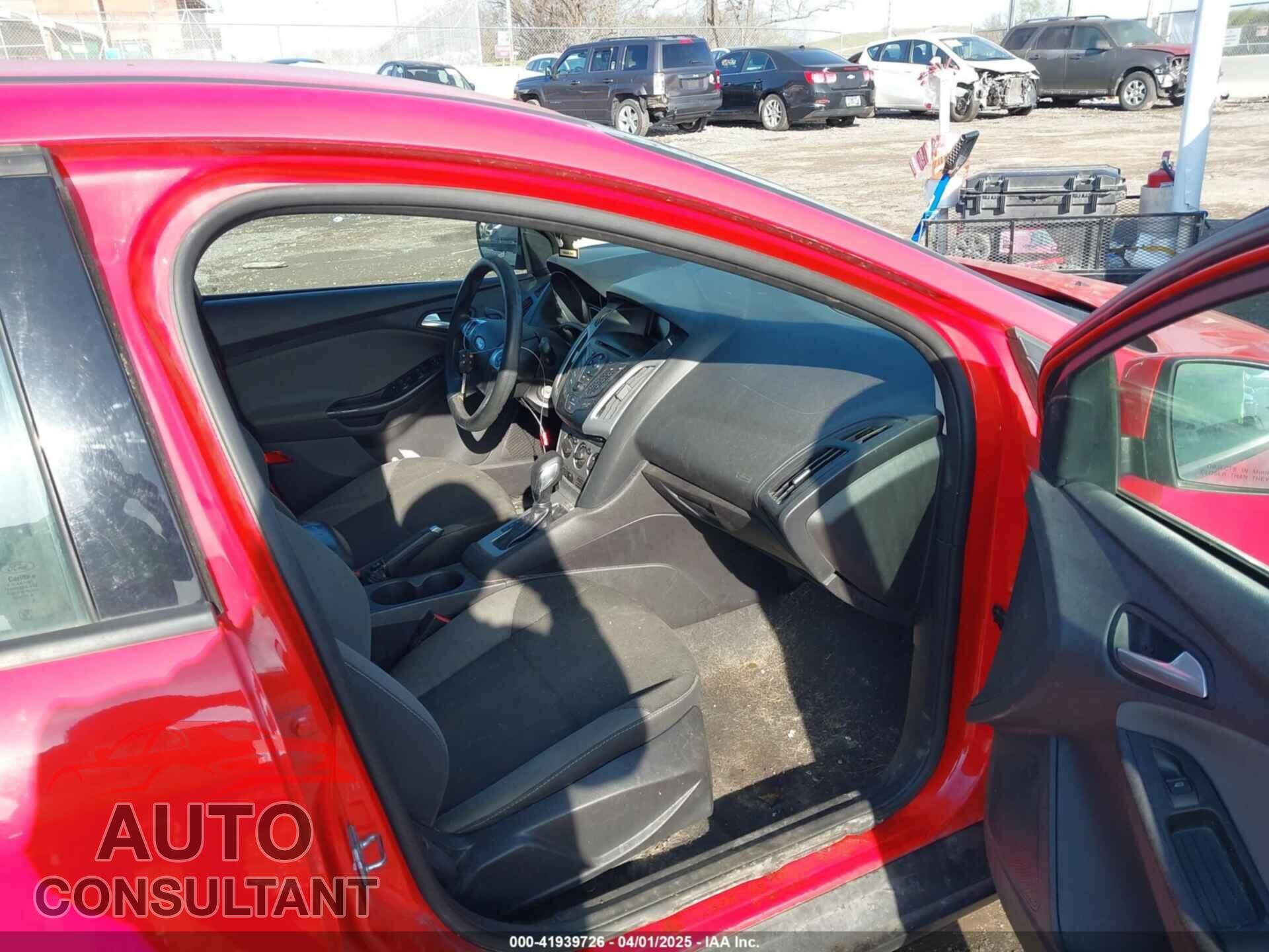 FORD FOCUS 2014 - 1FADP3F21EL334265