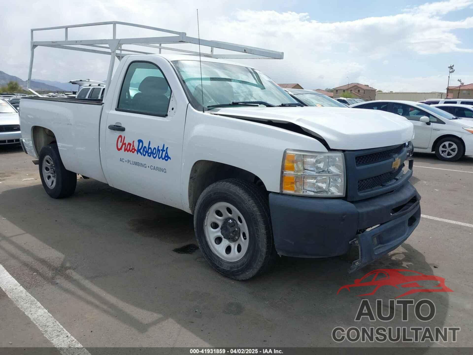 CHEVROLET SILVERADO 1500 2013 - 1GCNCPEX3DZ350705