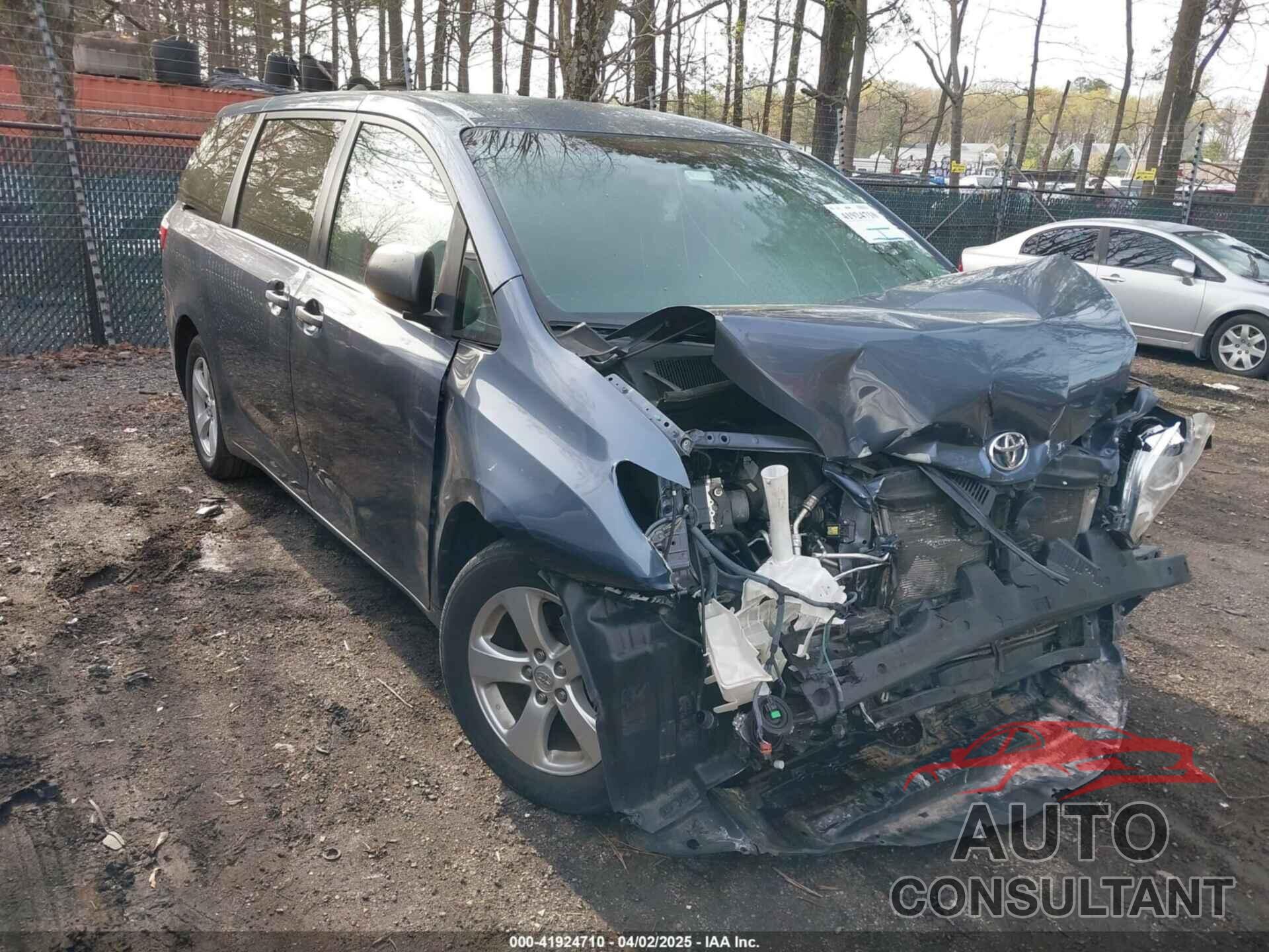 TOYOTA SIENNA 2017 - 5TDZZ3DC3HS837529