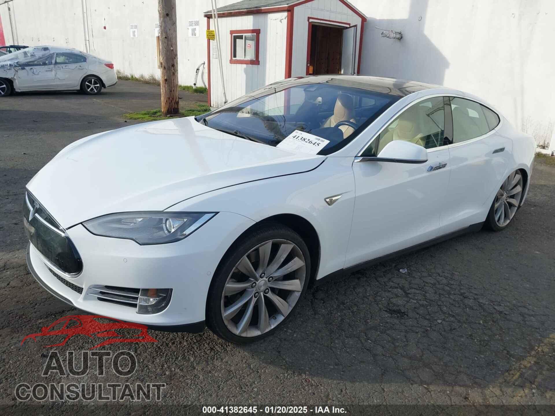 TESLA MODEL S 2014 - 5YJSA1H1XEFP62494