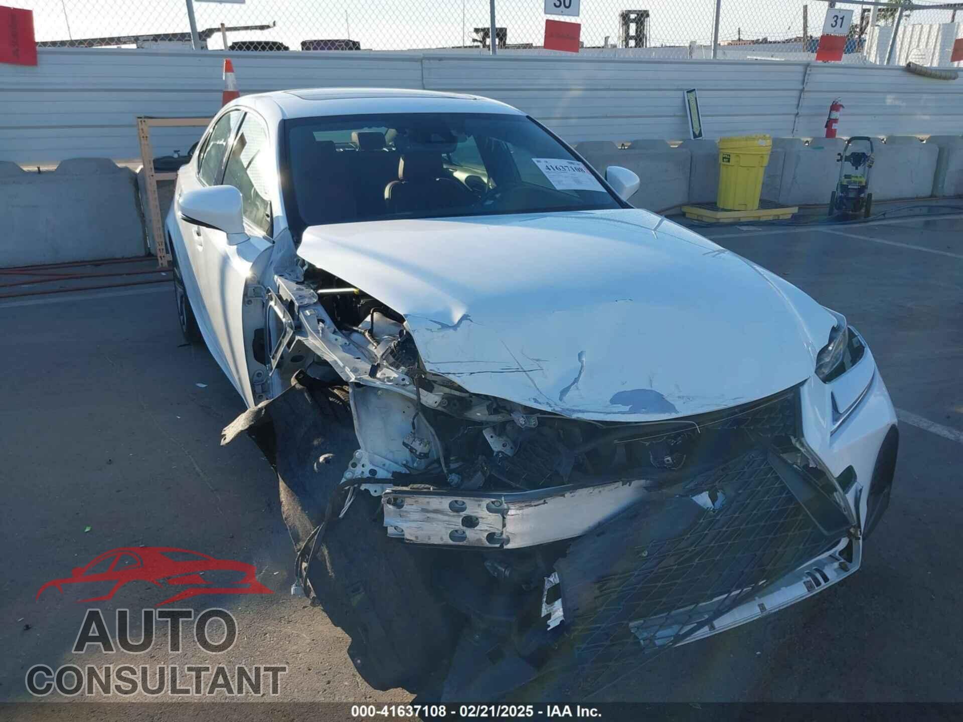 LEXUS IS 200T 2017 - JTHBA1D24H5059606