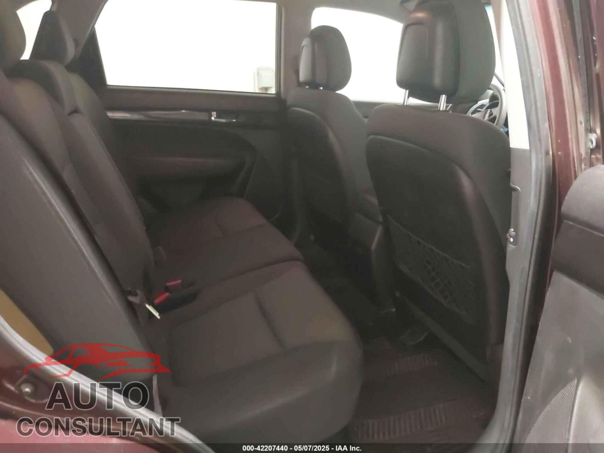 KIA SORENTO 2013 - 5XYKTCA67DG358393