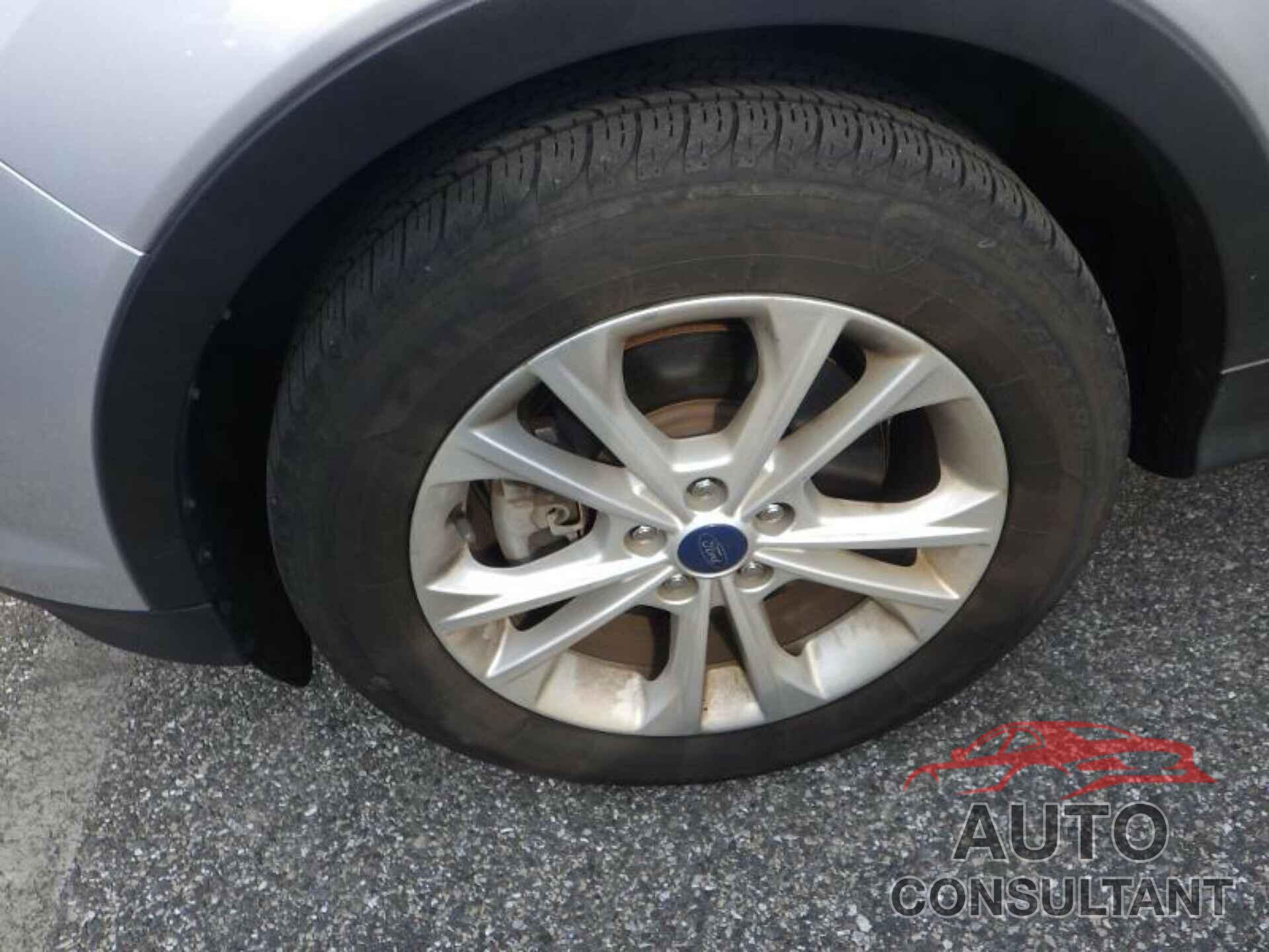 FORD ESCAPE 2019 - 1FMCU9GDXKUC36984