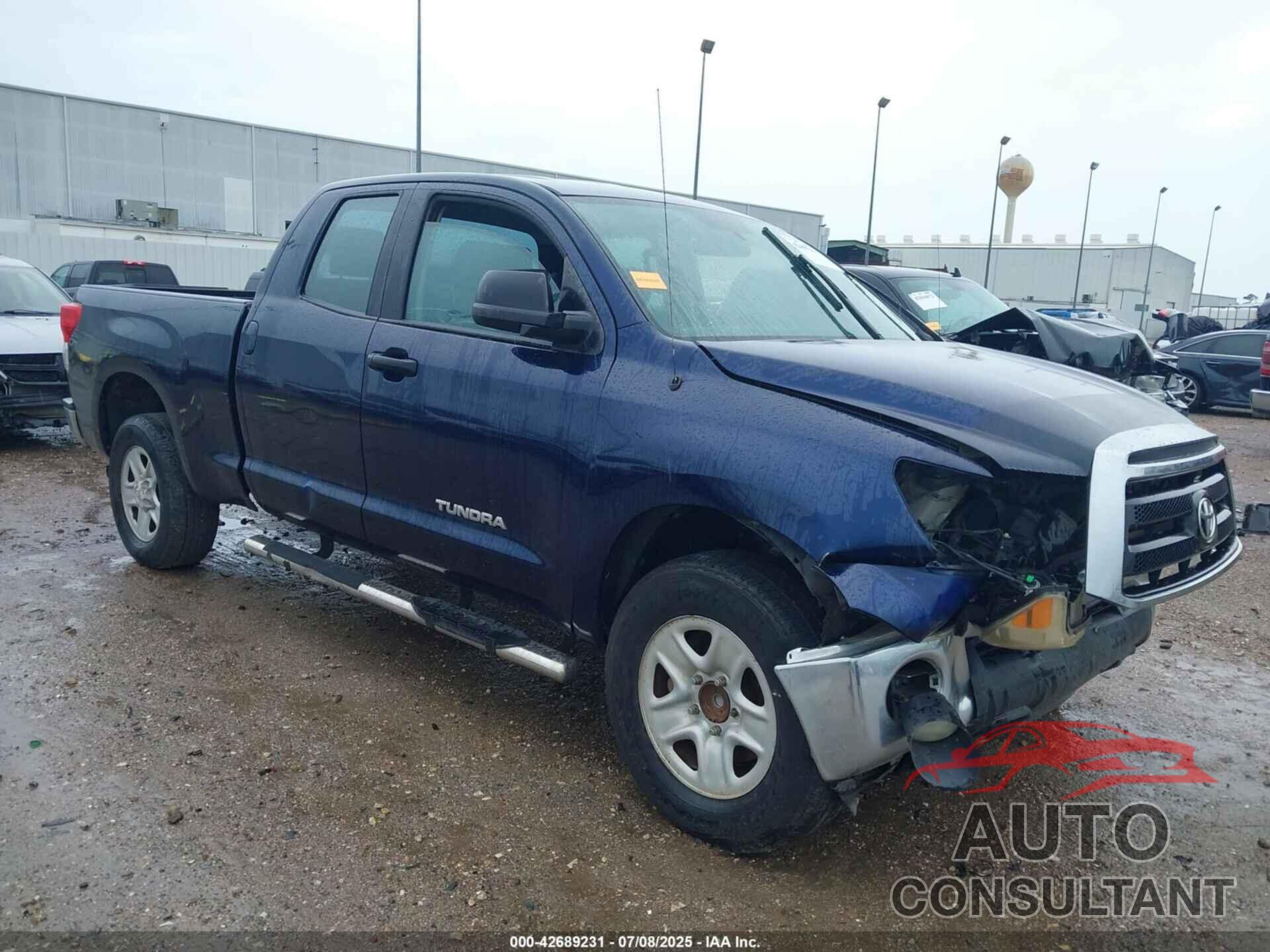 TOYOTA TUNDRA 2011 - 5TFRM5F13BX025610