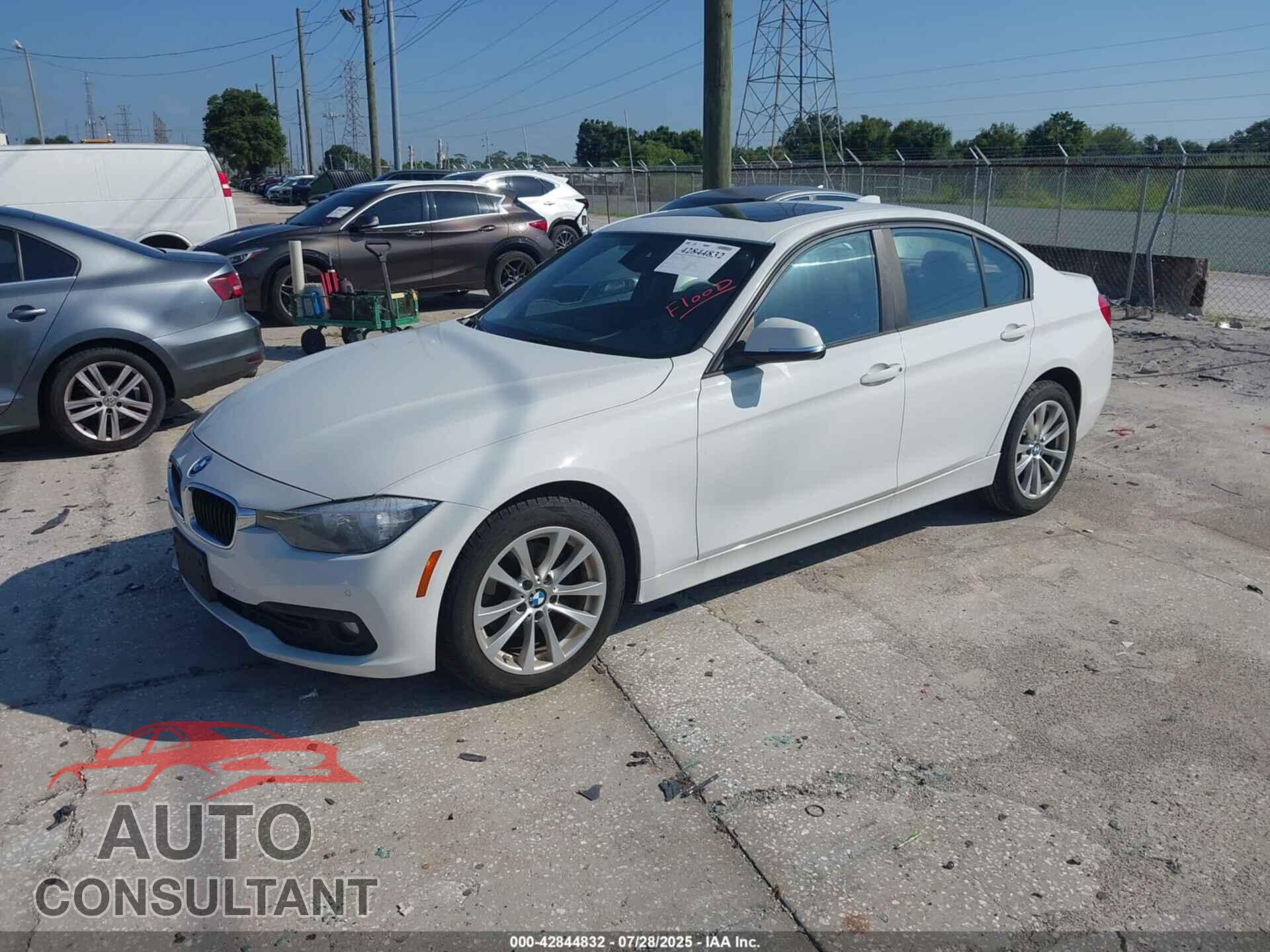 BMW 320I 2016 - WBA8E5G5XGNU20281