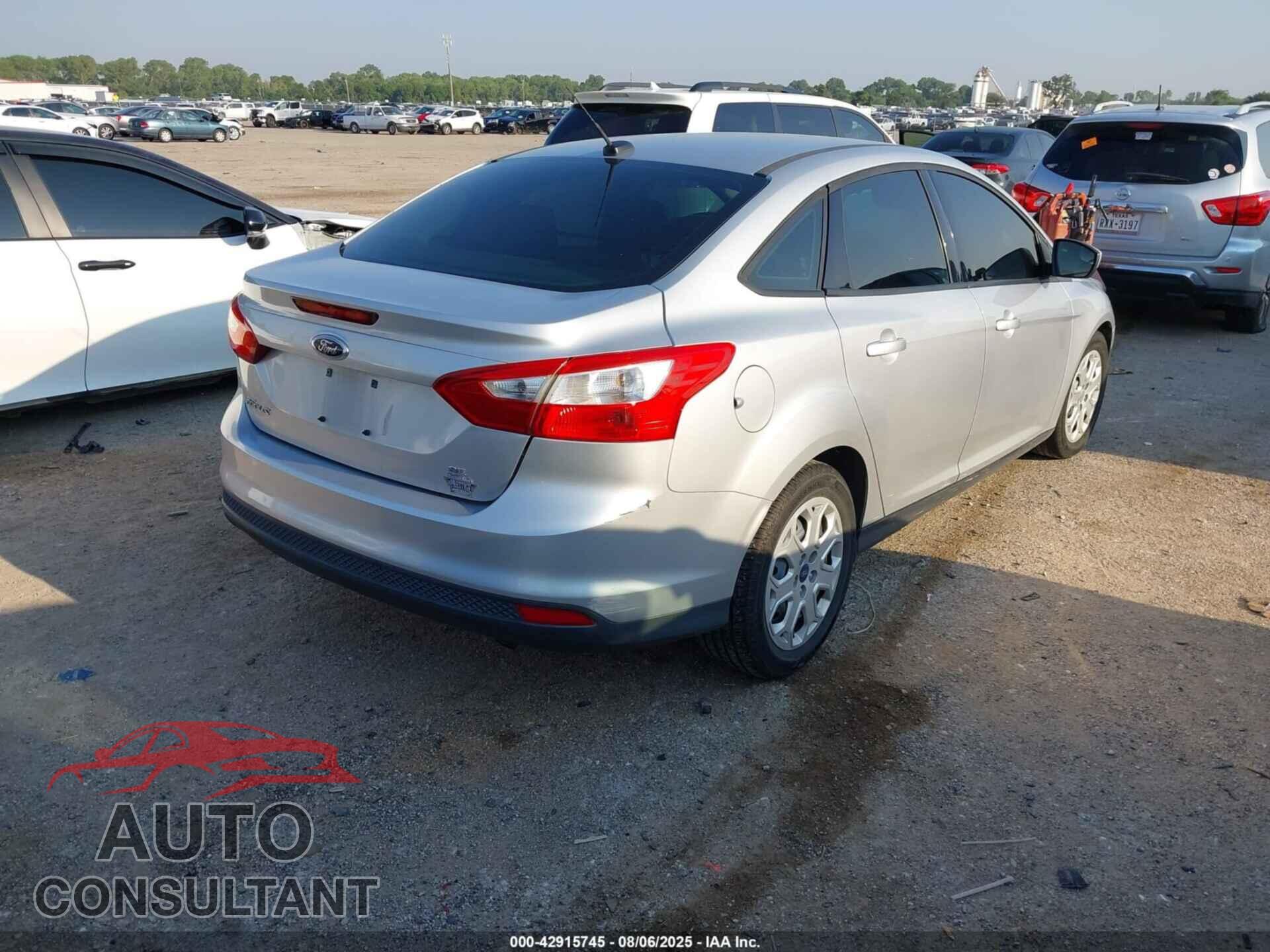 FORD FOCUS 2012 - 1FAHP3F27CL210774