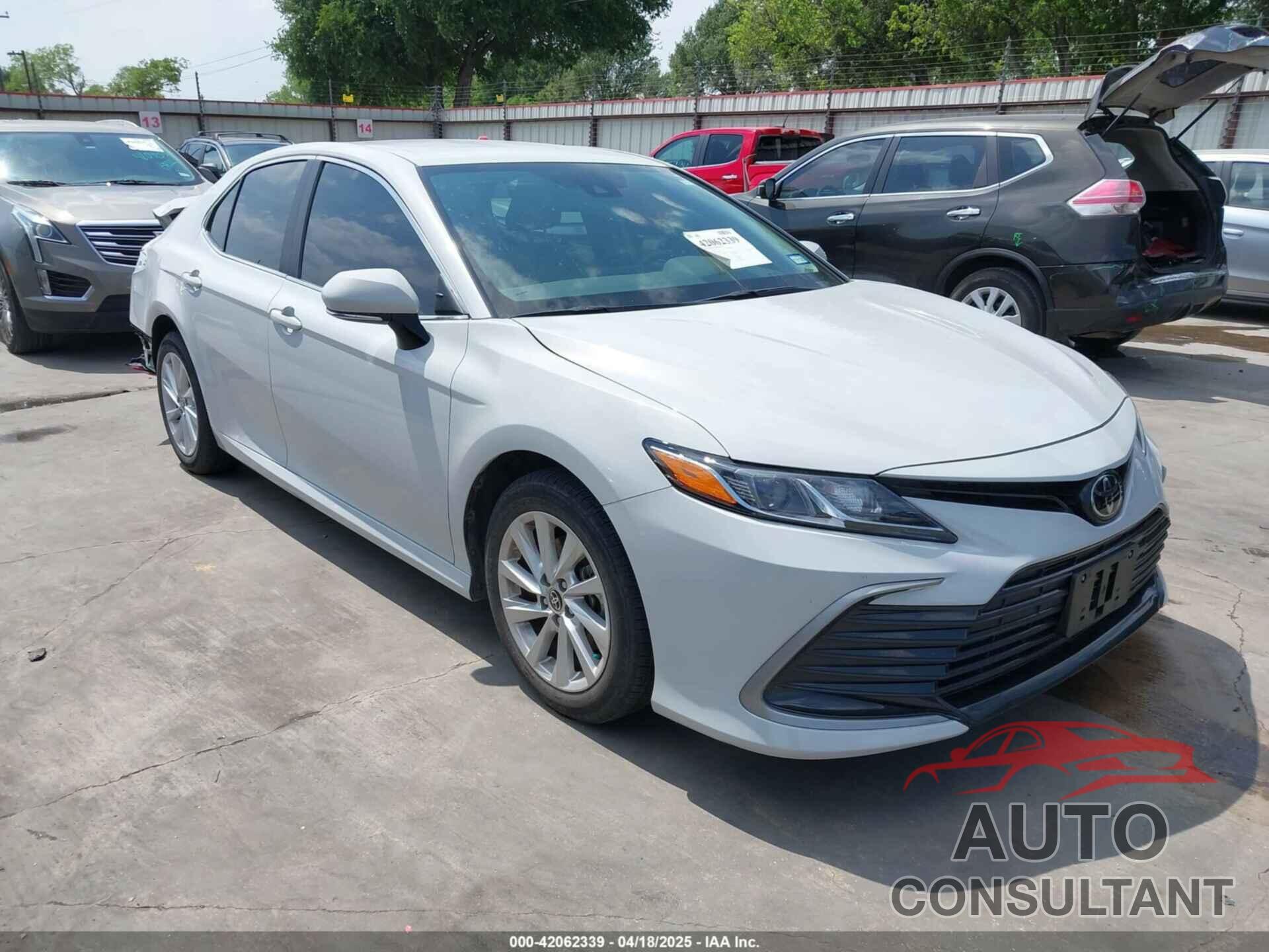TOYOTA CAMRY 2024 - 4T1R11AK7RU208338