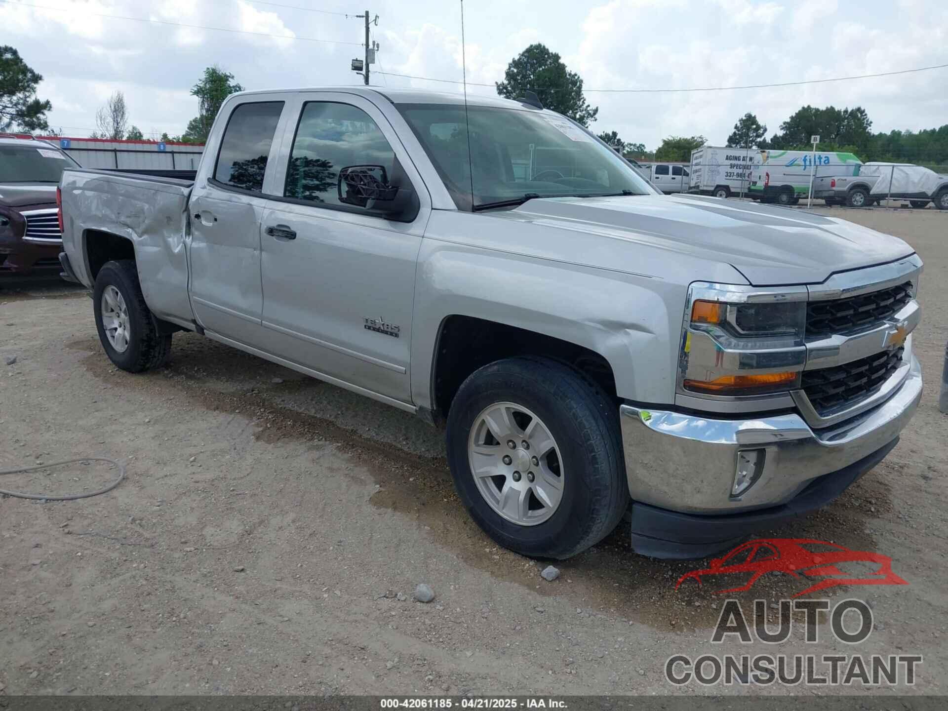 CHEVROLET SILVERADO 1500 2018 - 2GCRCREC9J1110329
