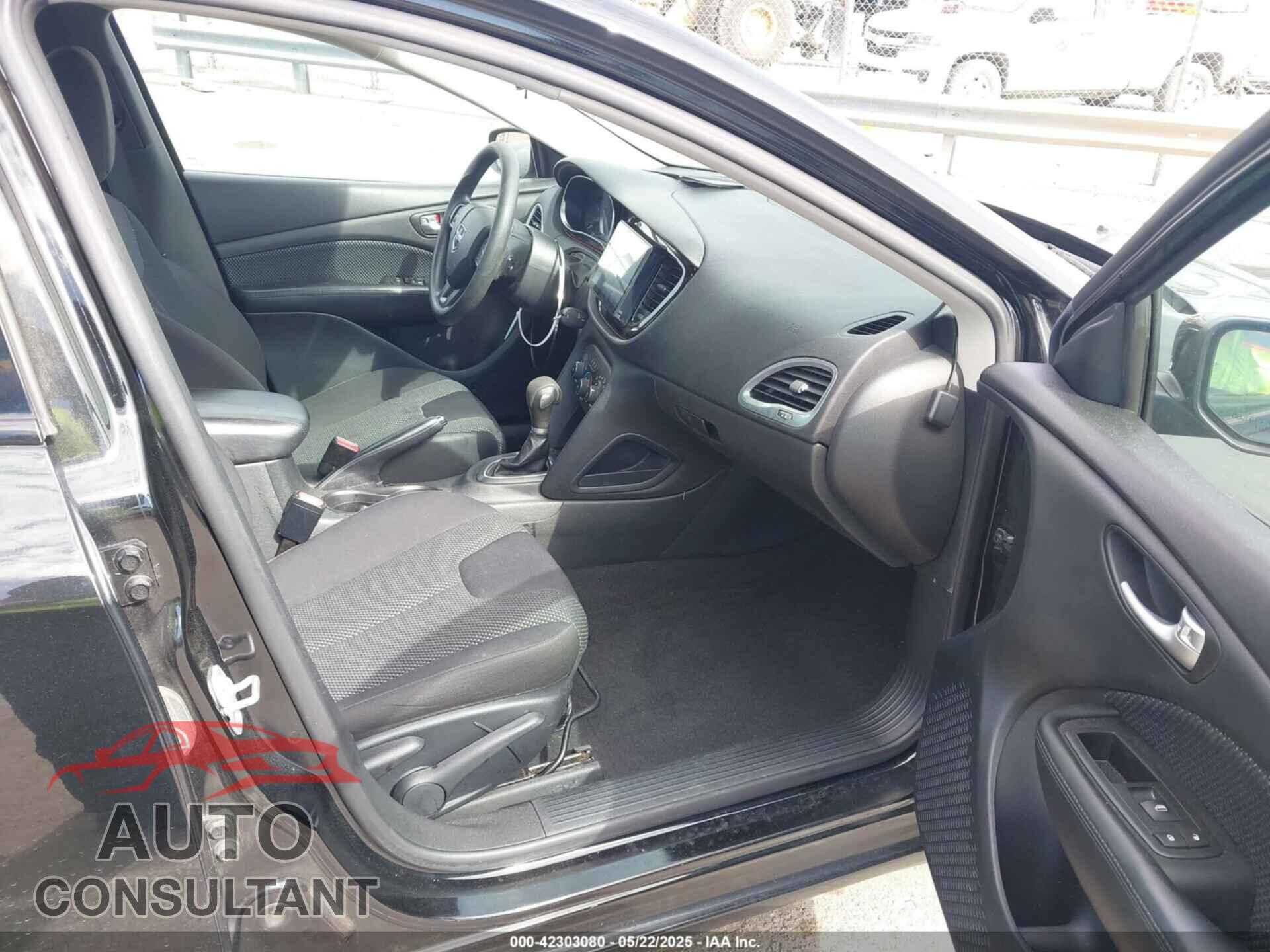 DODGE DART 2015 - 1C3CDFAA9FD410569