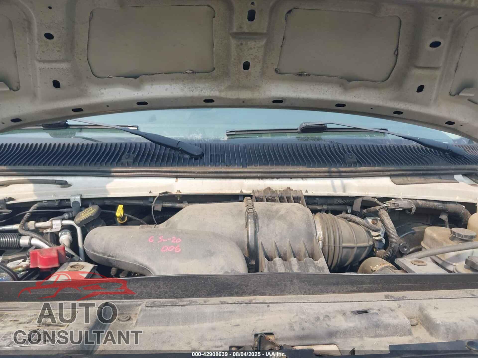 FORD E-350 SUPER DUTY 2013 - 1FBNE3BL8DDB33222