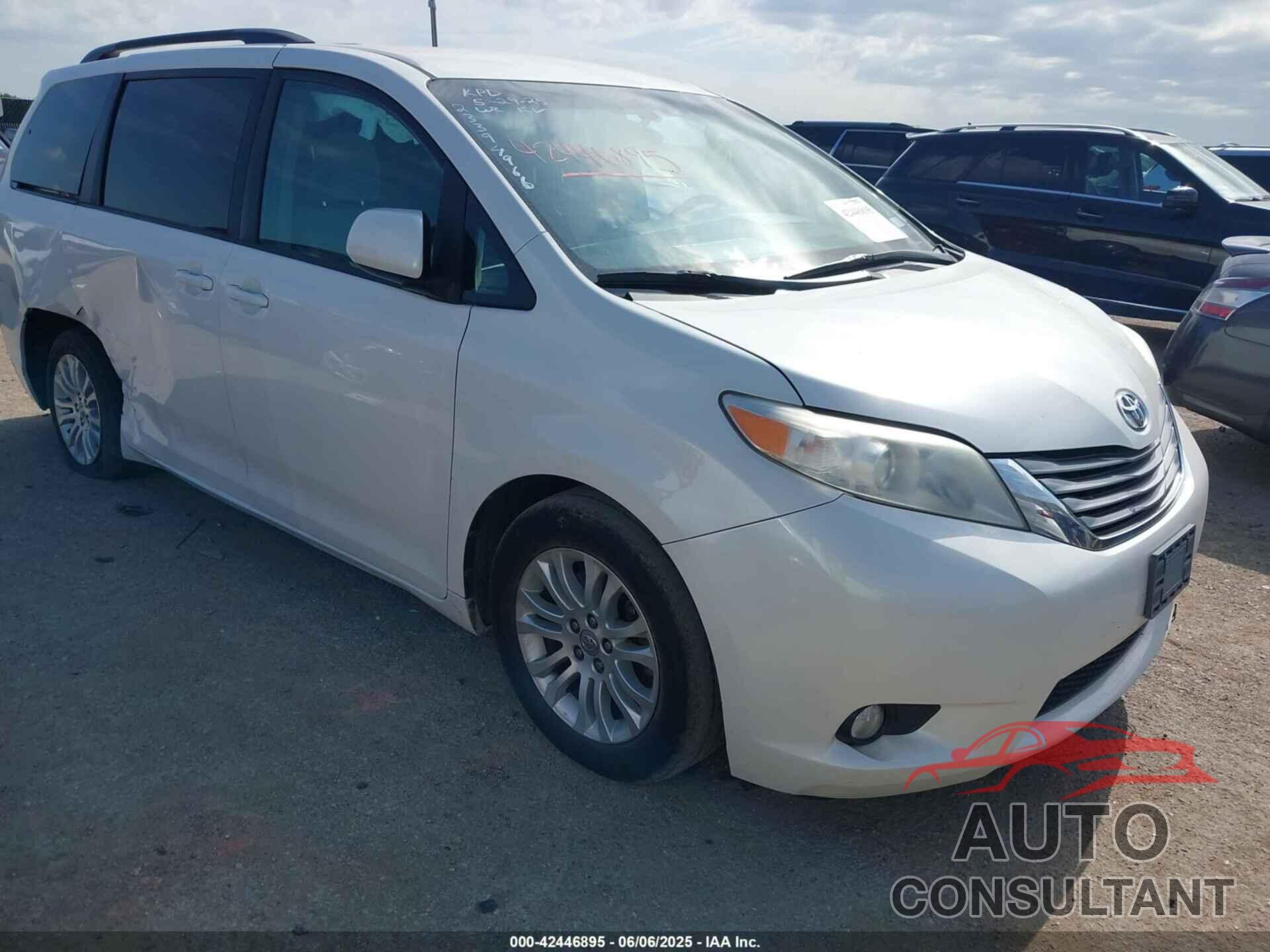 TOYOTA SIENNA 2017 - 5TDYZ3DC0HS896503